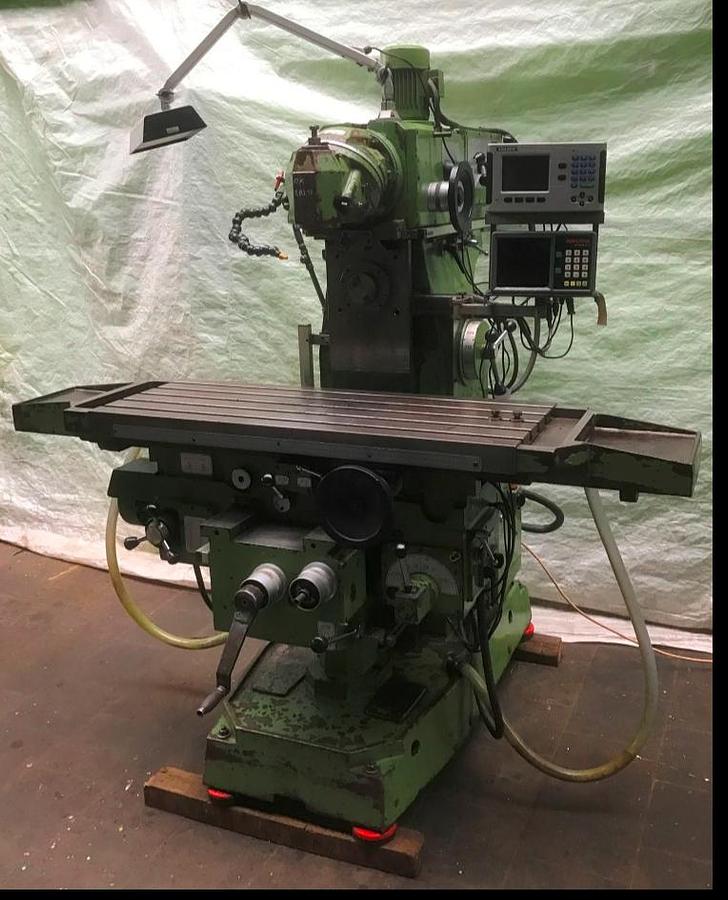 Gebraucht Universalfräsmaschine CORREA