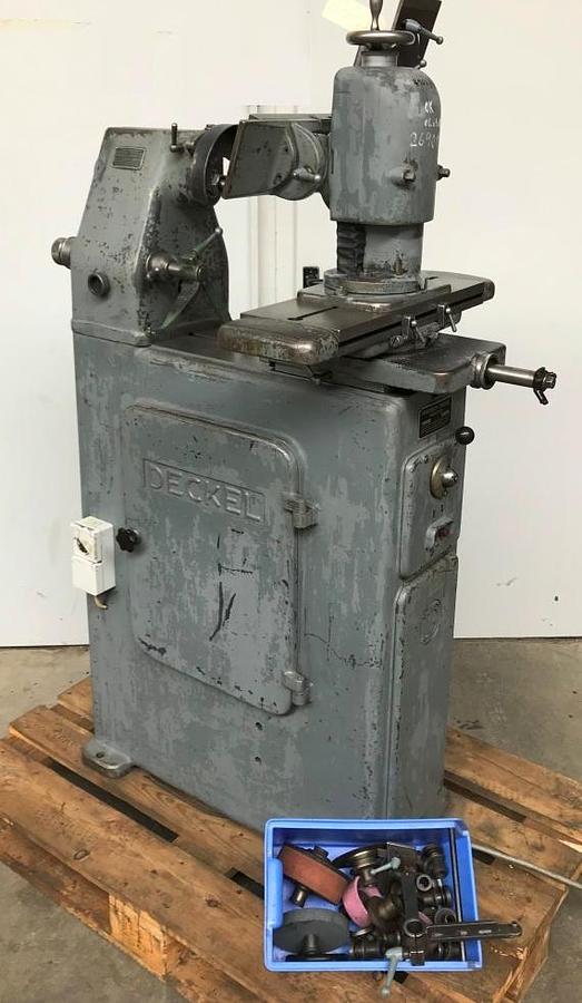 Gebraucht Universal-Werkzeugschleifmaschine DECKEL