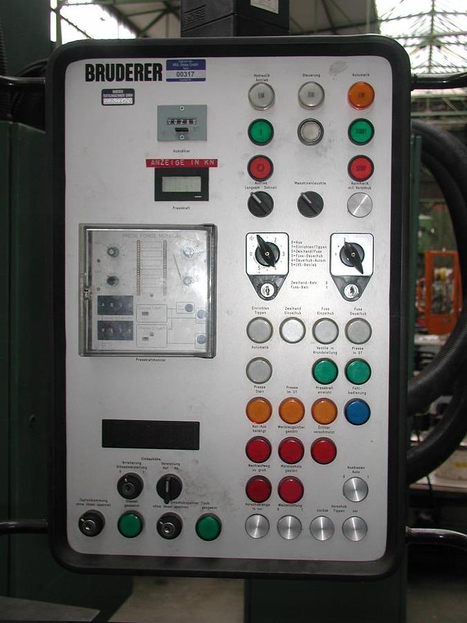 Gebraucht Kniehebelpresse BRUDERER