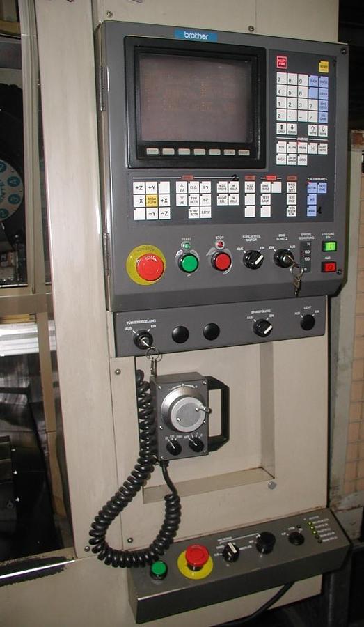 Gebraucht Vertikal-Bearbeitungszentrum BROTHER