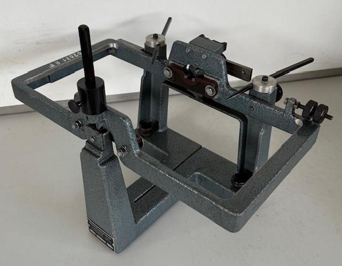 Gebraucht Schleifscheiben-Auswuchtwaage HOFMANN