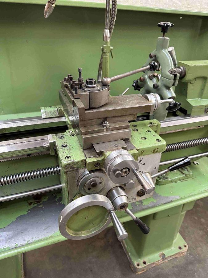 Gebraucht Leit- u. Zugspindeldrehmaschine ZMM Sofia (bulgarisches Fabrikat)