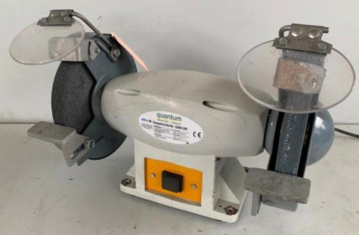 Gebraucht Metallbearbeitungsmaschine   QUANTUM Schleifmaschinen