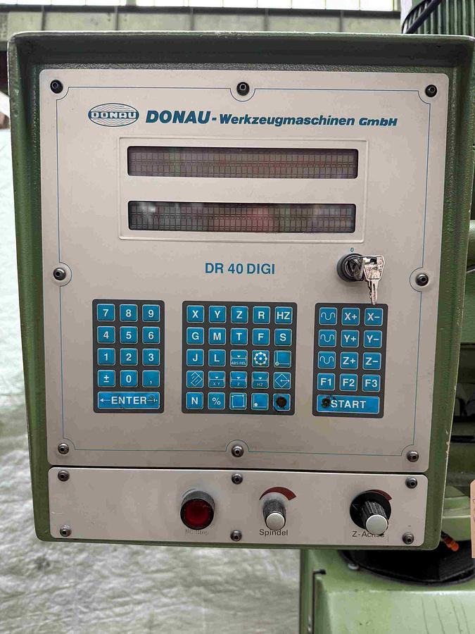 Gebraucht Schnellradialbohrmaschine DONAU