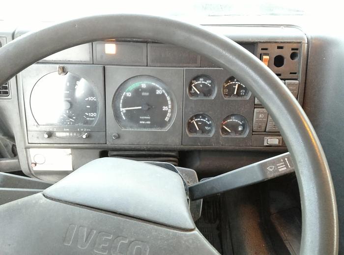 Usado 1996 IVECO  Eurotech 440E42 EURO 2 tractor unit