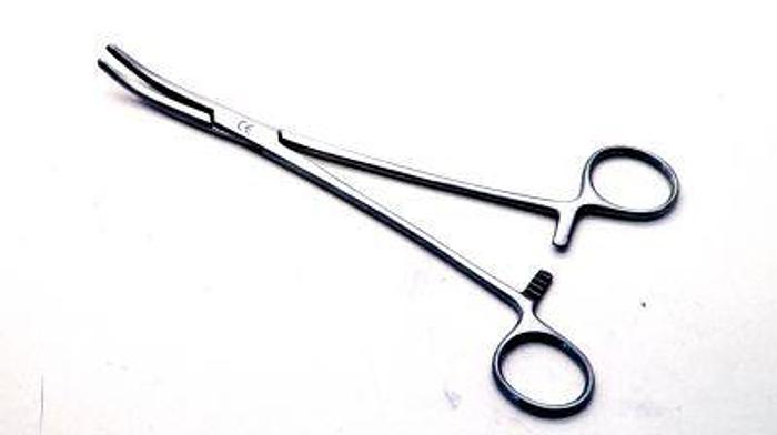 Used Forceps Artery Spencer Wells Curved 200mm (8in)