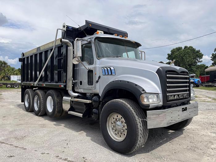 Used 2013 MACK GU173 Granite #5582