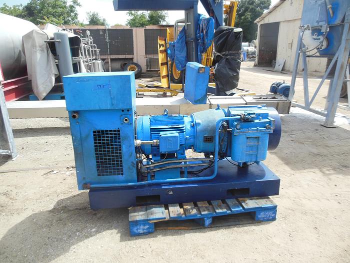 Used Compressor, Air, 30 HP, CompAir, Hydrovane, 232 PSI #S742378