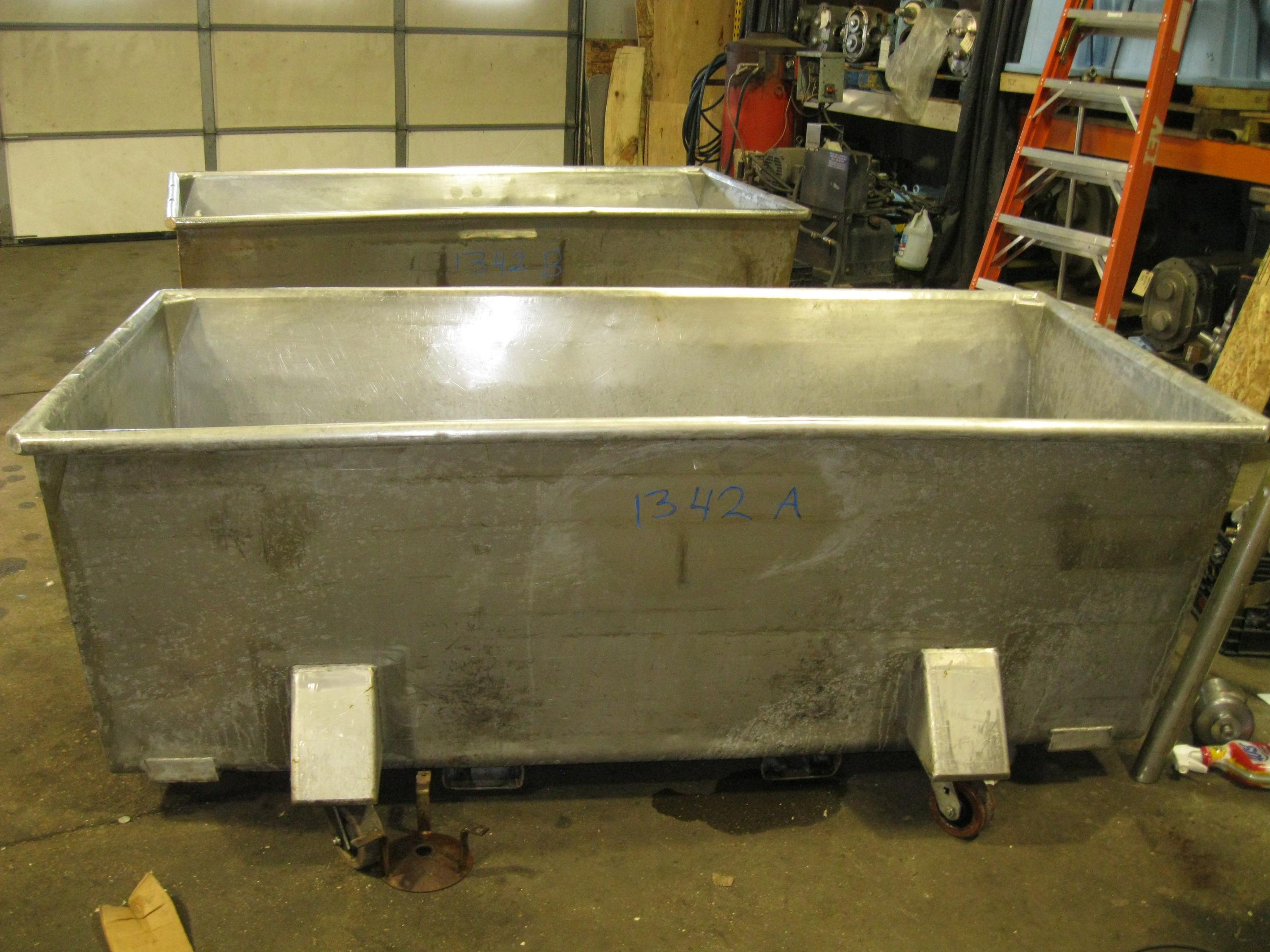 Used 300 GALLON HORIZONTAL S.S. TUB