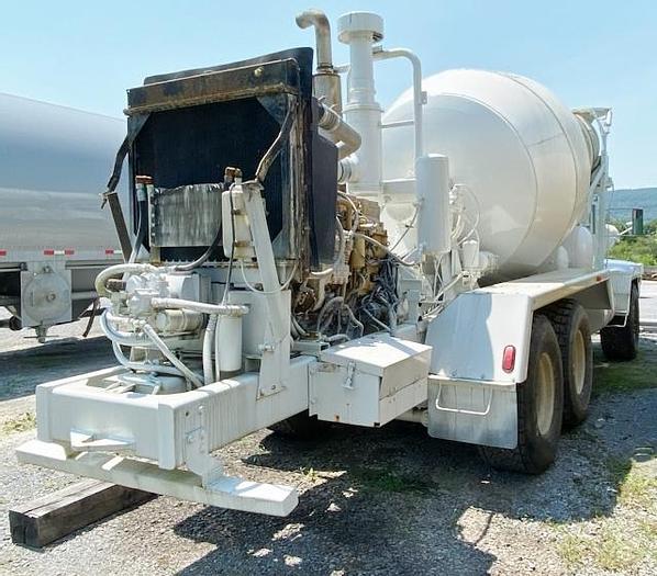 Used 2004 TEREX/Advance 4-Axle Concrete Mixer Truck