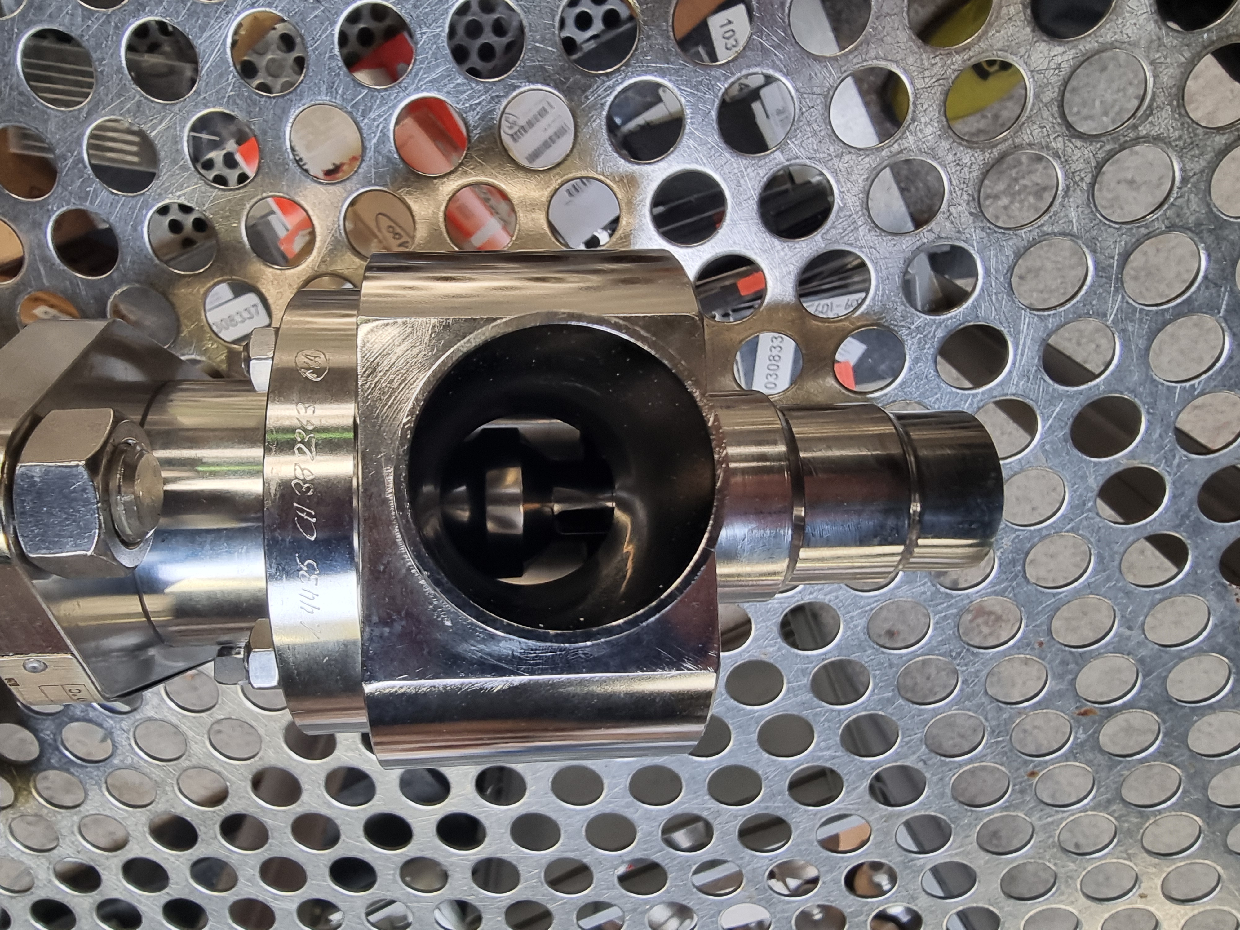 von Rohr Armaturen AG Sterile Control Valve VELG10F49CBA0M04