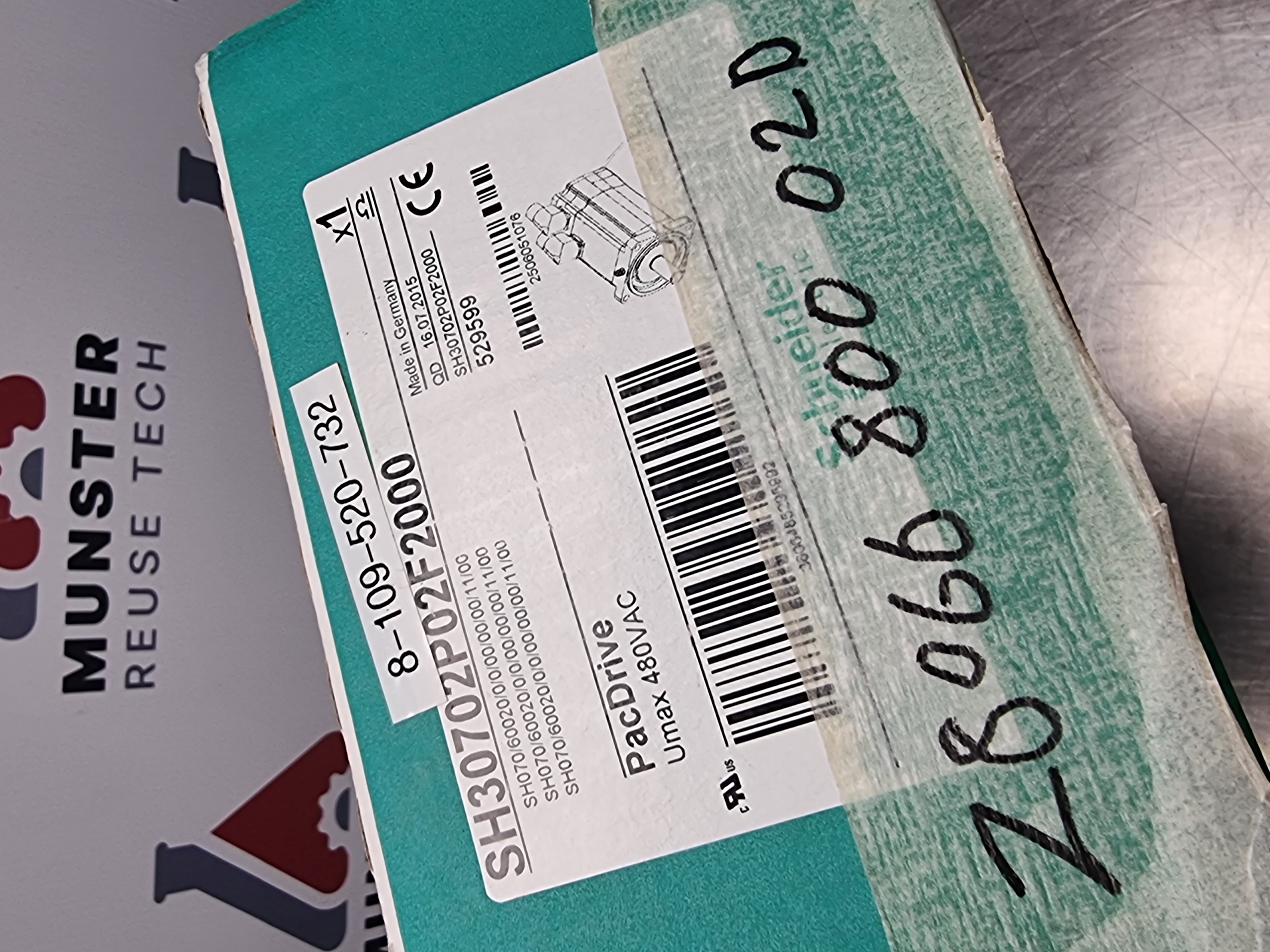 Schneider Elau SH30702P02F000 Servo Motor | SH07/60020/0/0/00/00/00/11/00