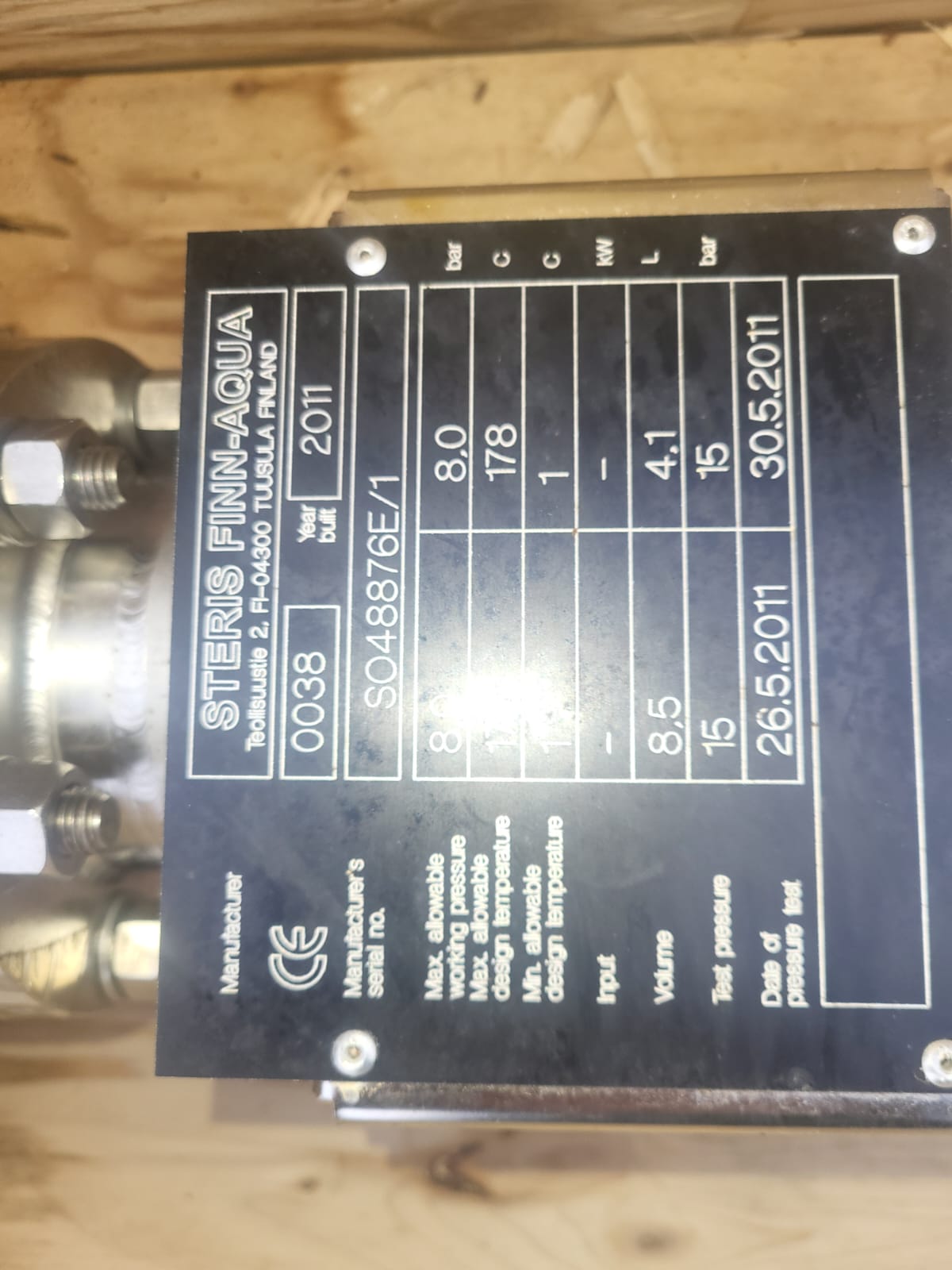 Steris Finn-Aqua Columns