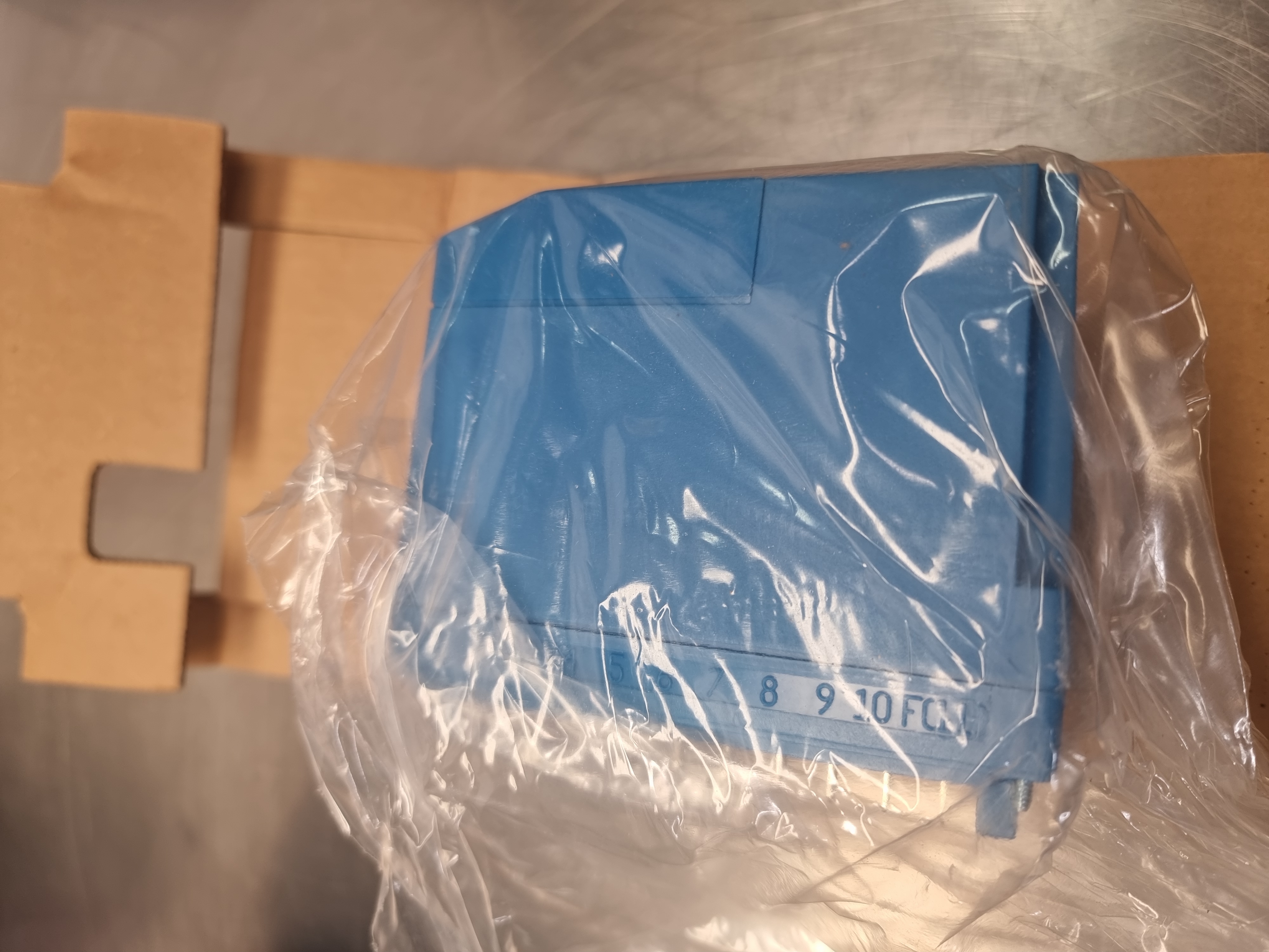 Used Honeywell EC7850 A1080 Burner Control C/W R7849 Flame Time Amplifier