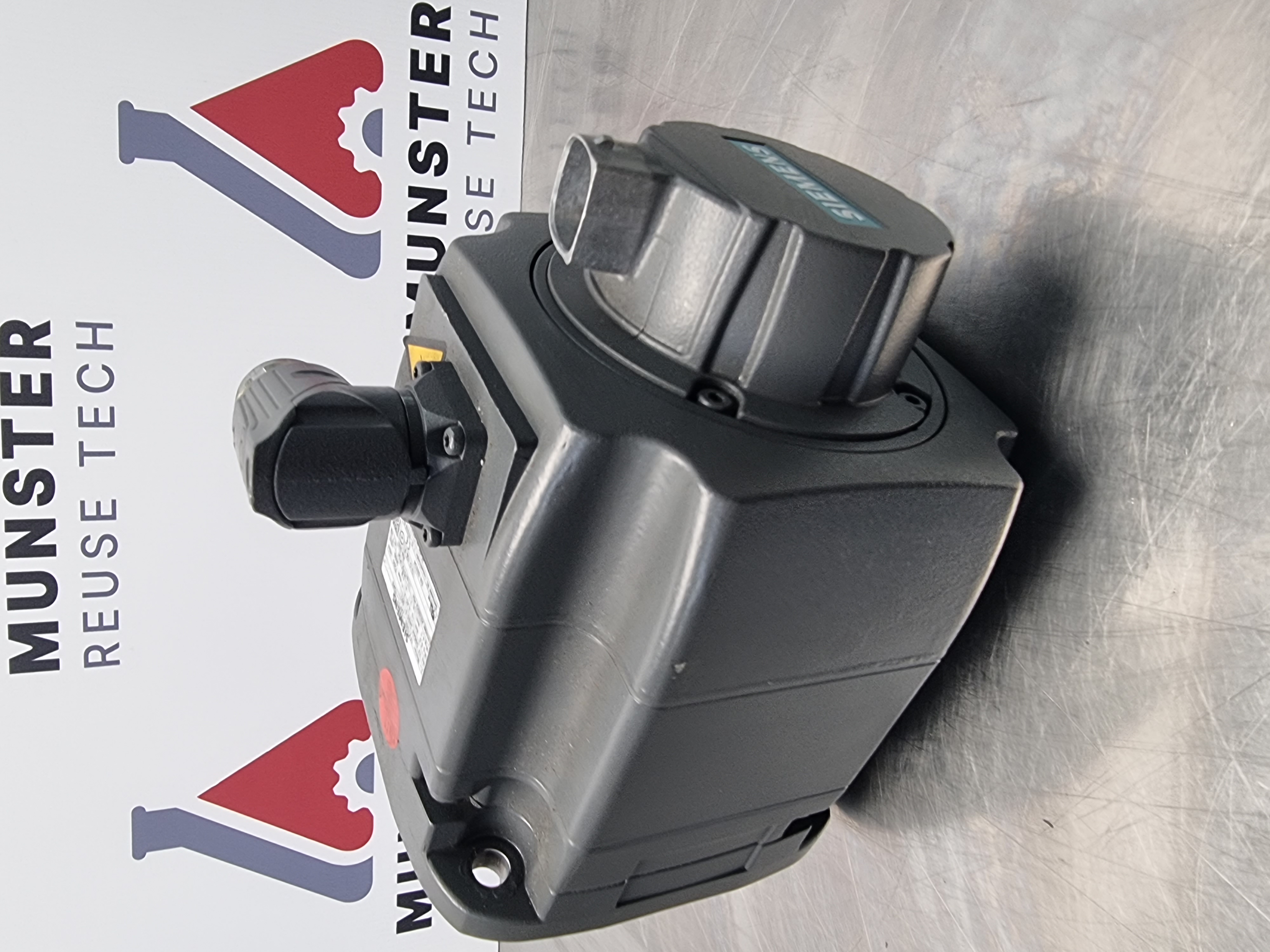 Used Siemens Simotics 1FK7060-2AF71-1QA1 Servo Motor