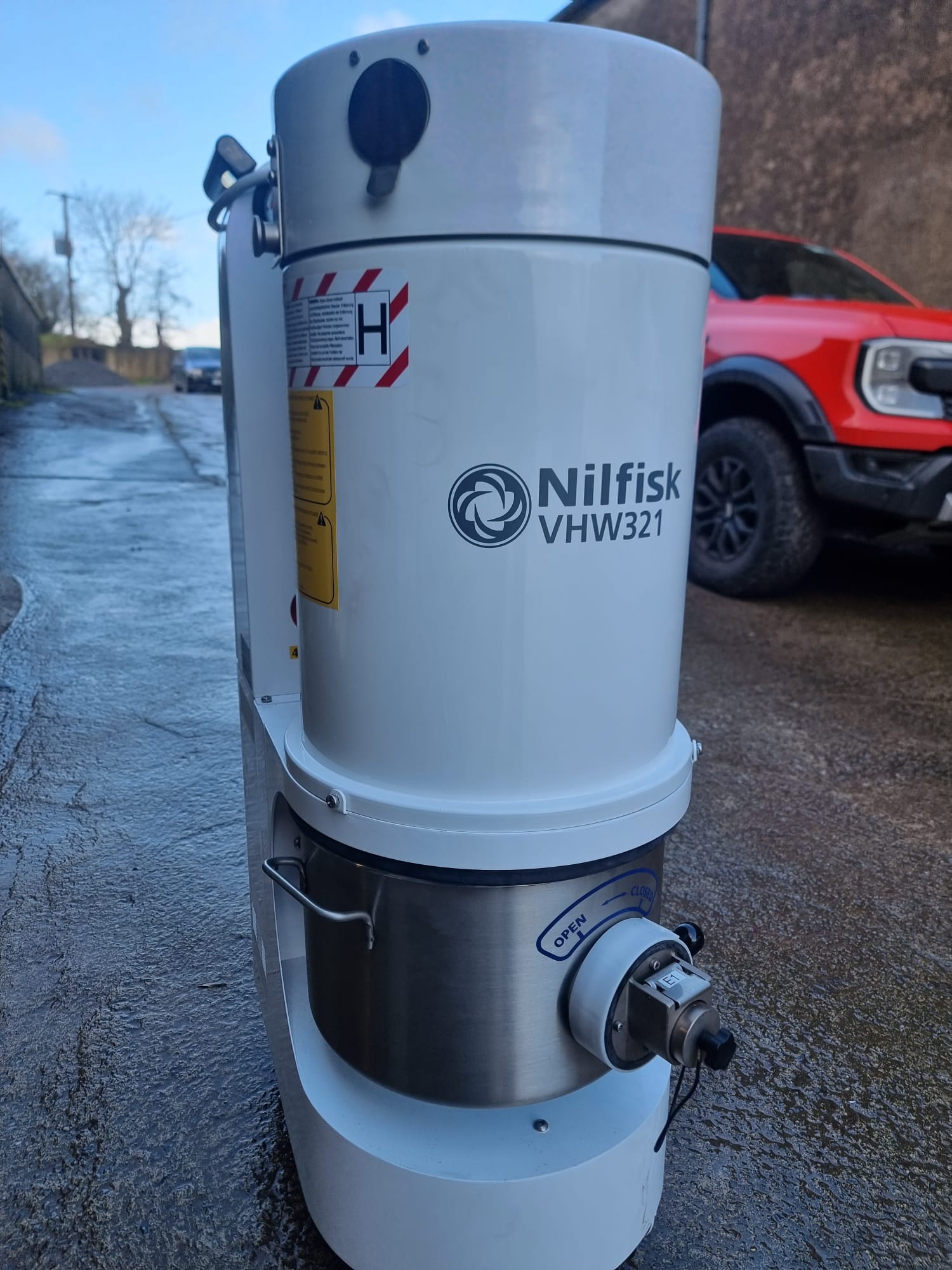 Used Nilfisk VHW321 Industrial Vacuum Cleaner