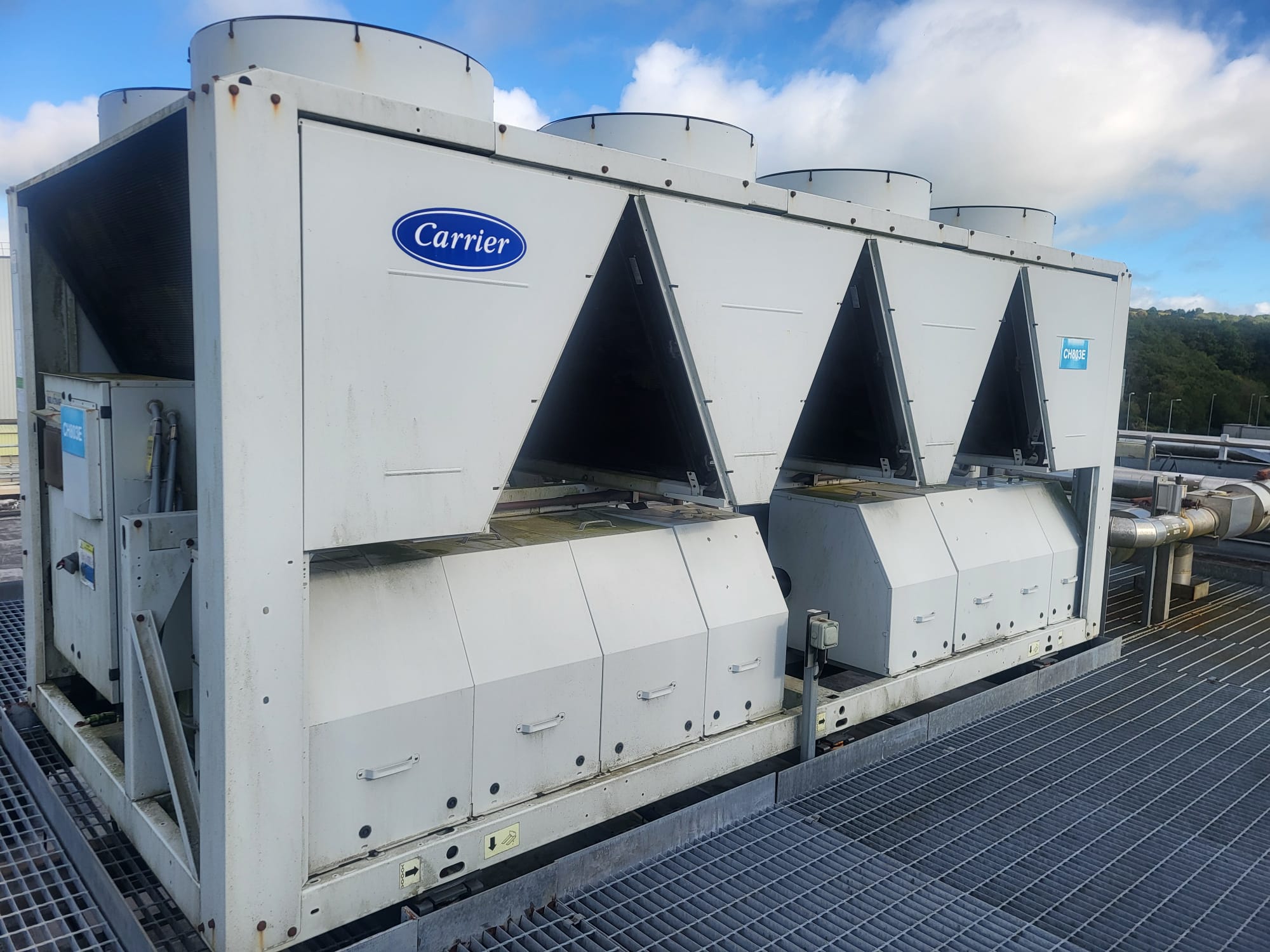 Used Carrier Aquasnap 30RBP Chiller | P/N: 30RBP-520-0119-PE