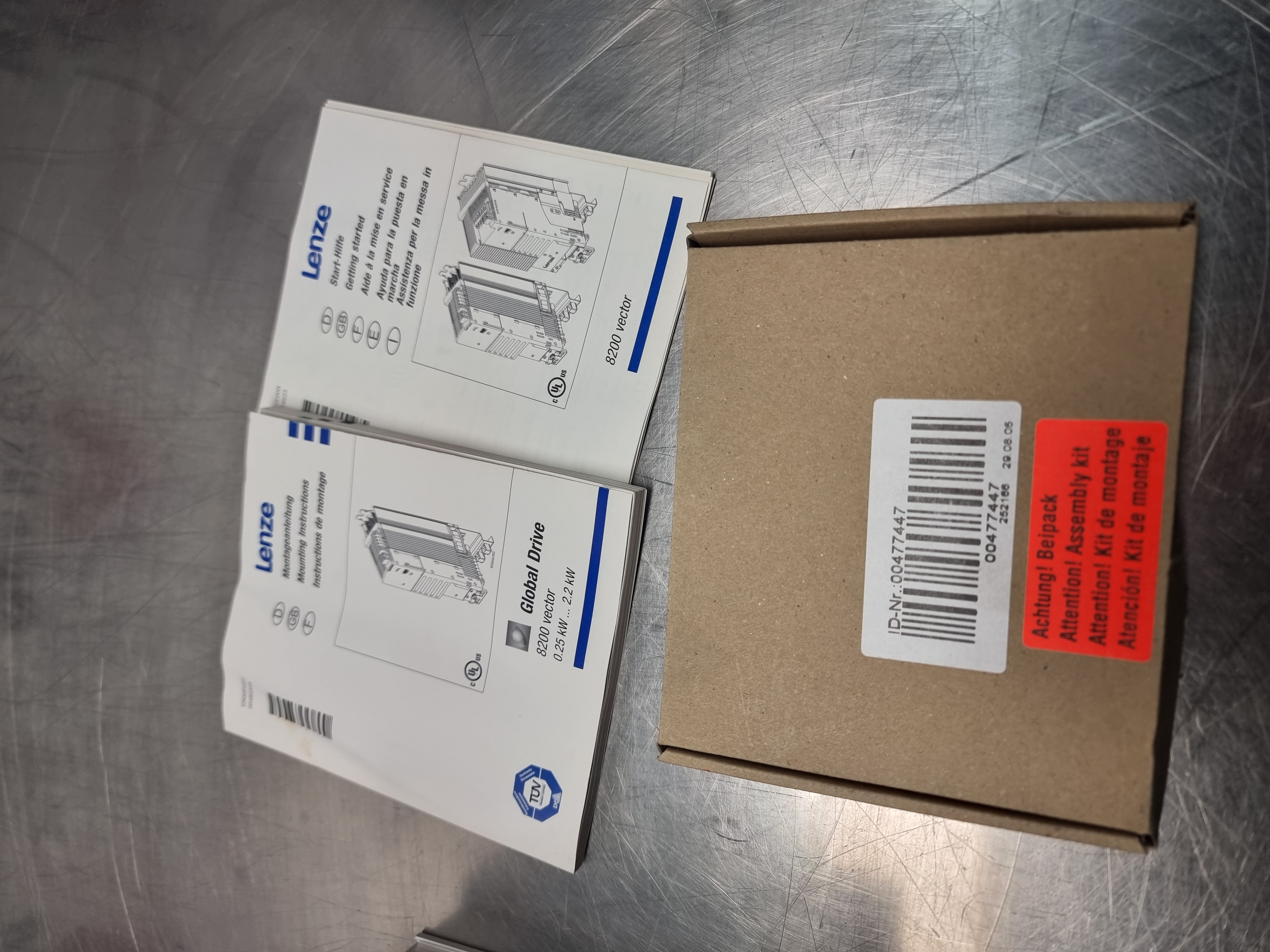 Lenze 8200 Vector Frequency Inverter | E82EV551_4C | 0.55kW