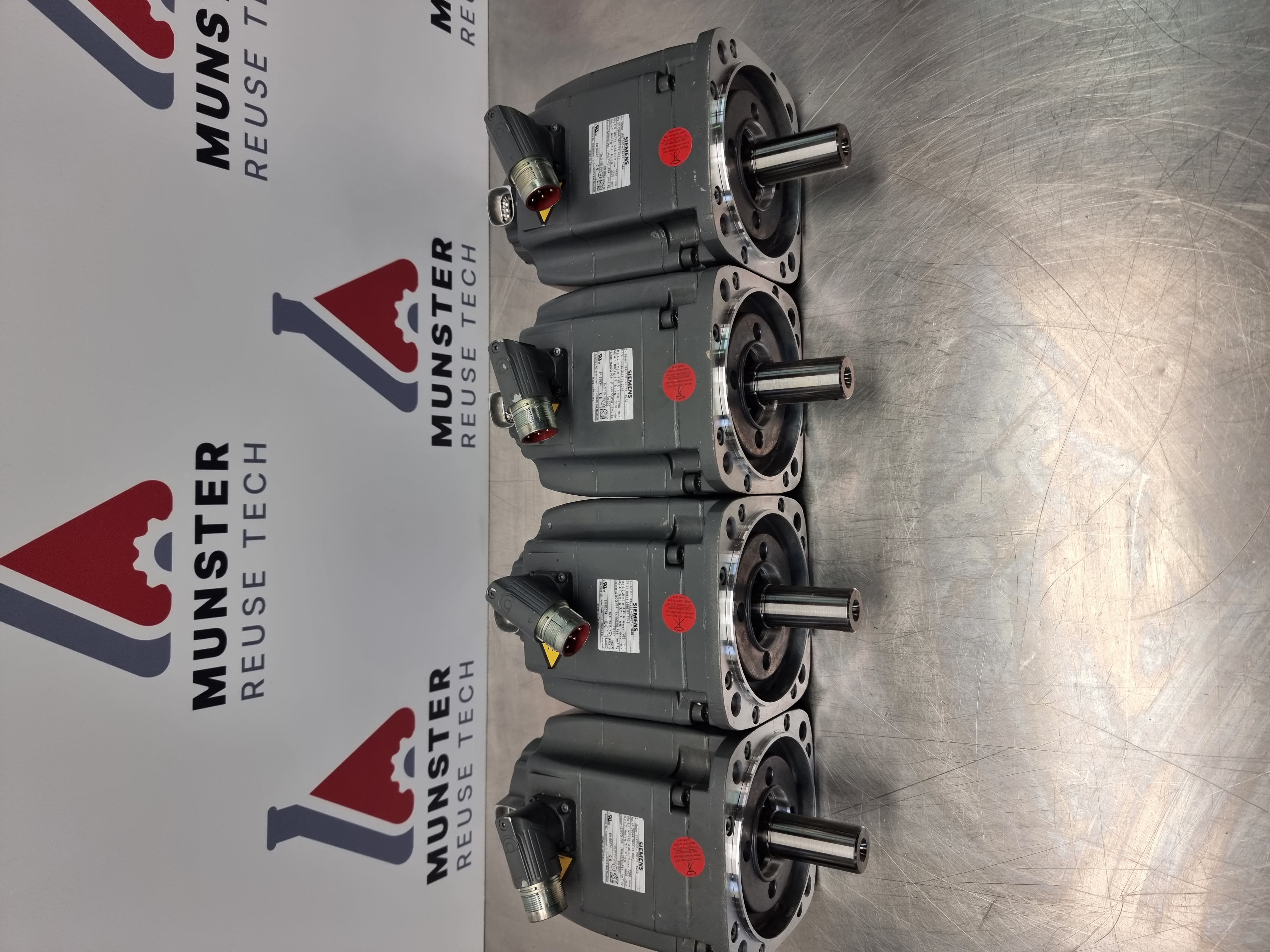 Used Siemens Simotics 1FK7060-2AF71-1QA1 Servo Motor