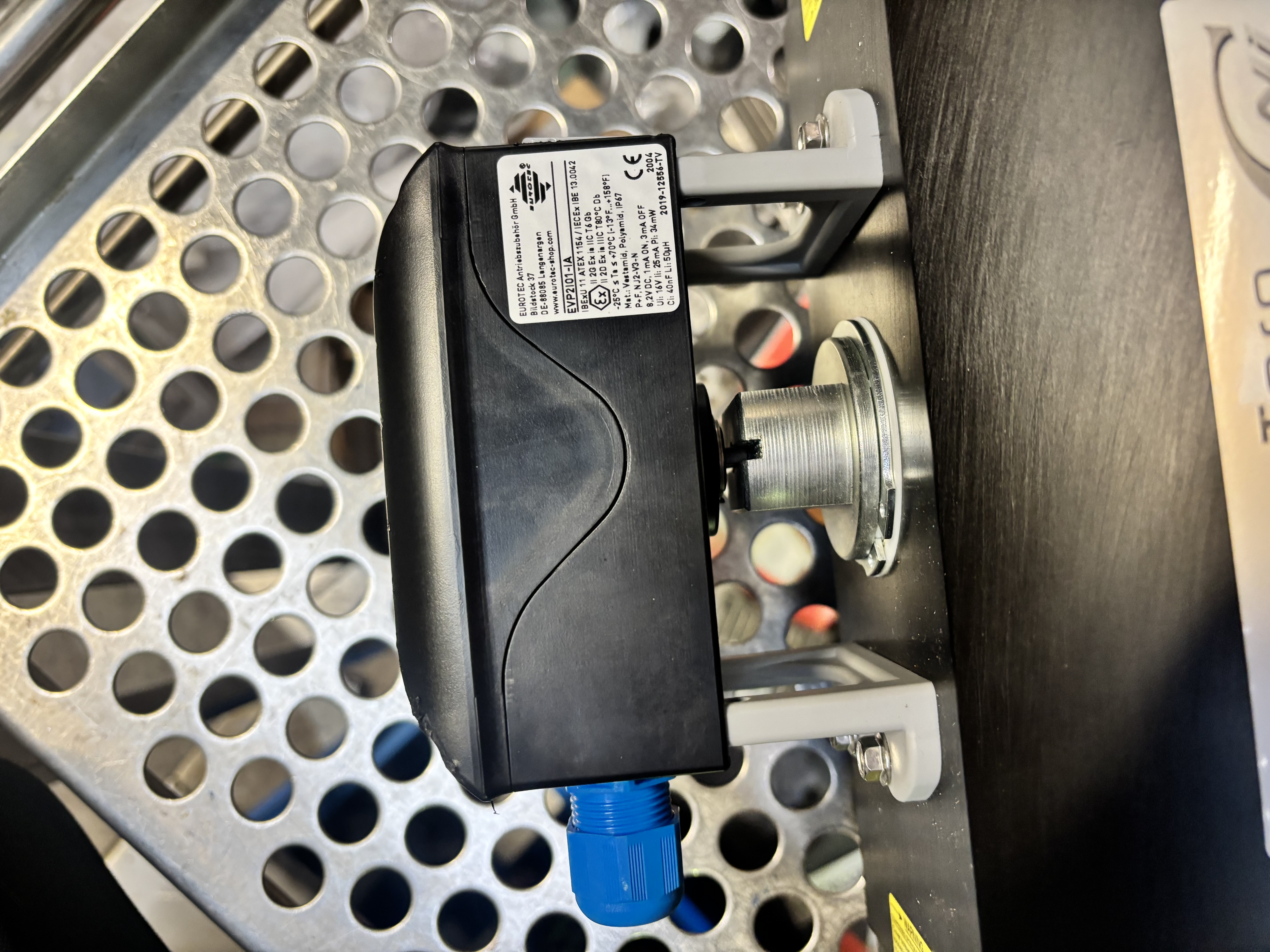 Used CRYO XCV-410 XCV-411 DN80 Ball Valve with Actuator Valve and Positioner