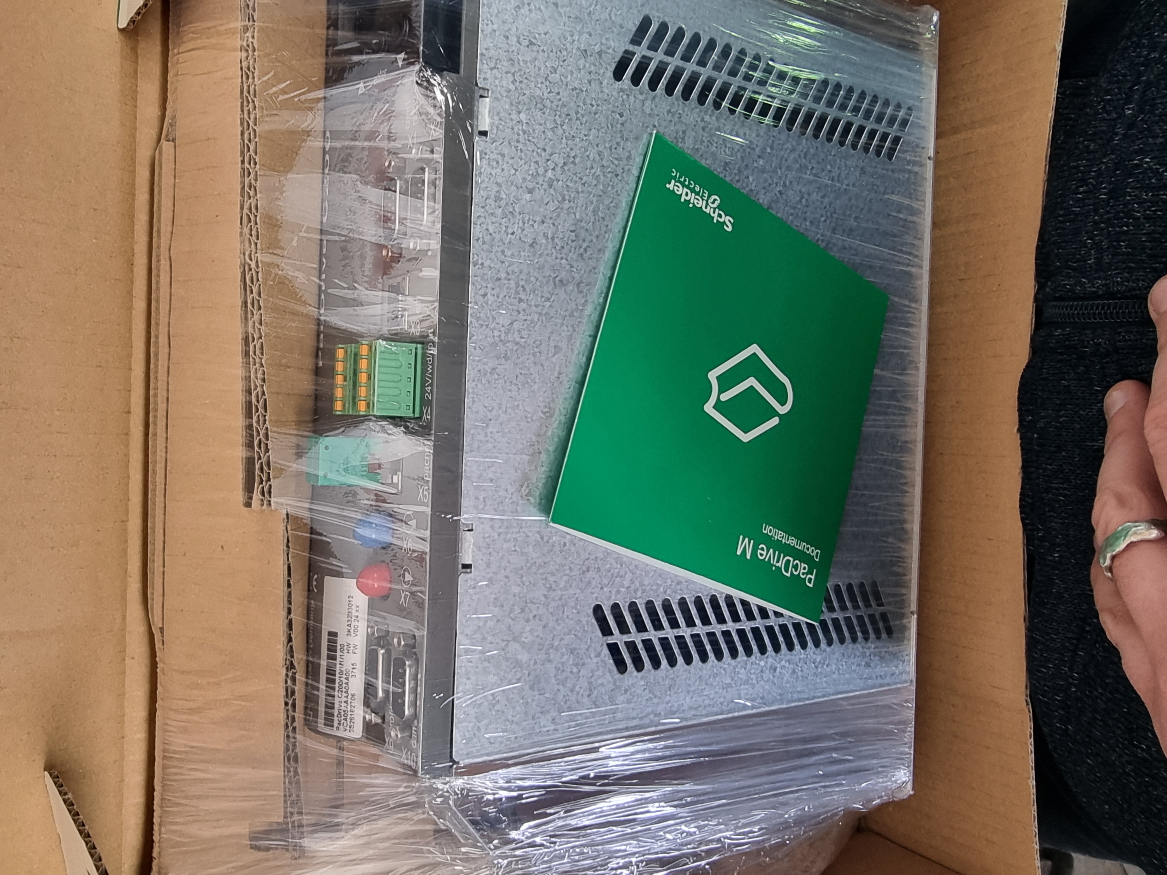 Schneider Elau C200 Pac Drive Controller | VCA05AAAA0AA00 / C200/10/1/1/1/00
