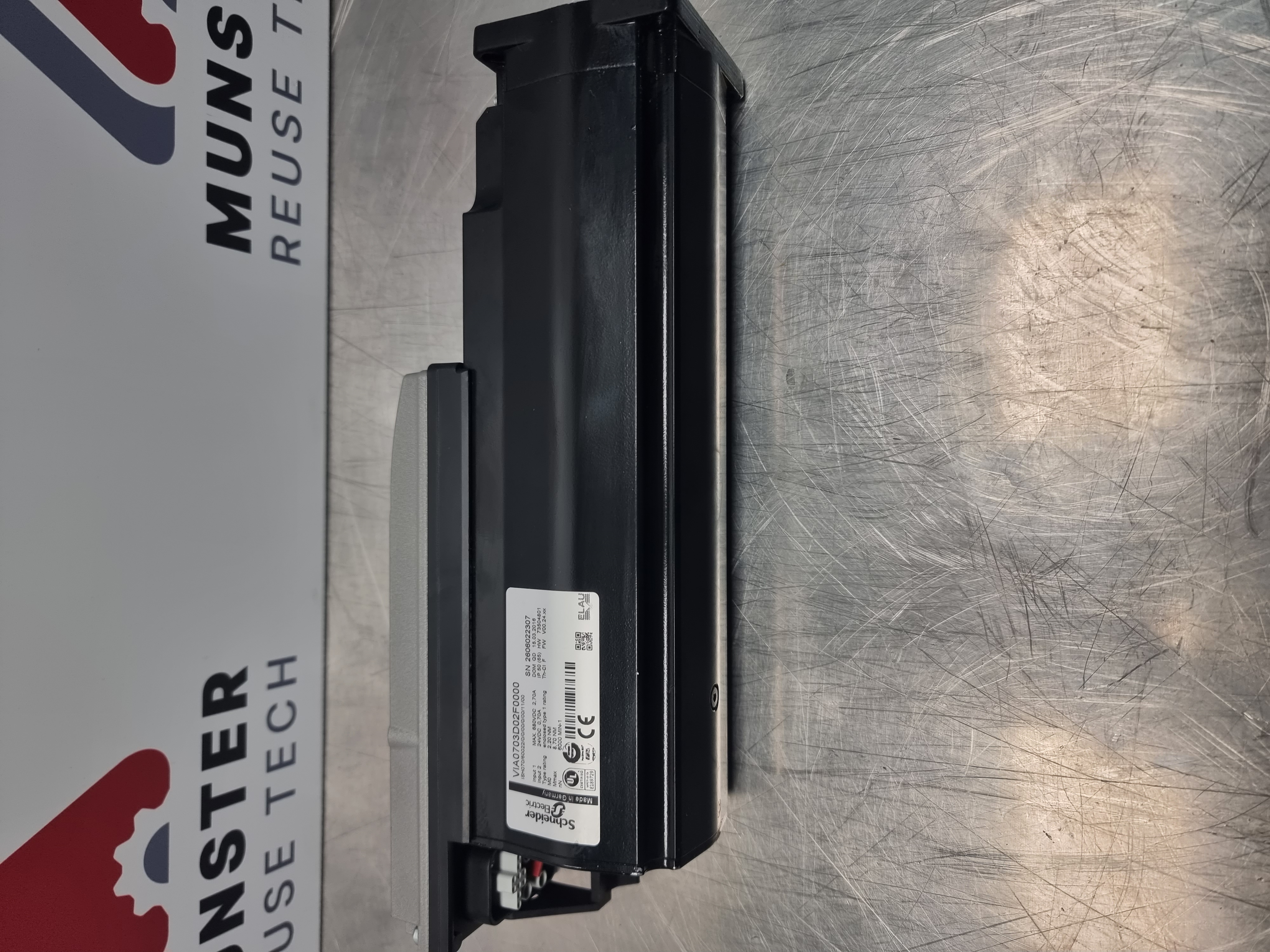 Used Schneider Elau VIA0703D02F0000 Servo Motor | iSH070/60022/0/0/00/0/00/11/00