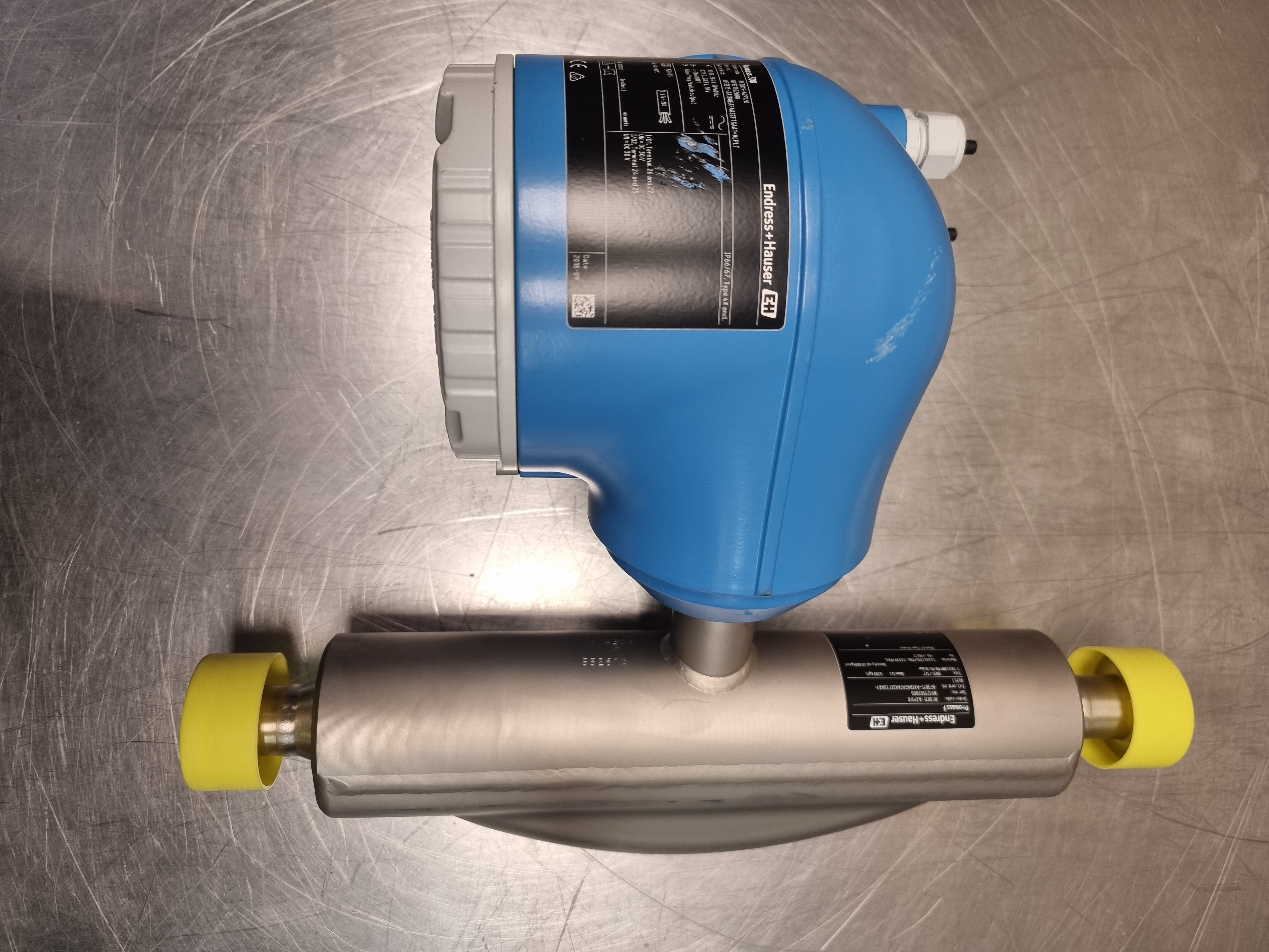 Endress Hauser Promass F Coriolis Flowmeter 8F3B15-A2P1/0 | DN15 / 1/2" Tri Clamp