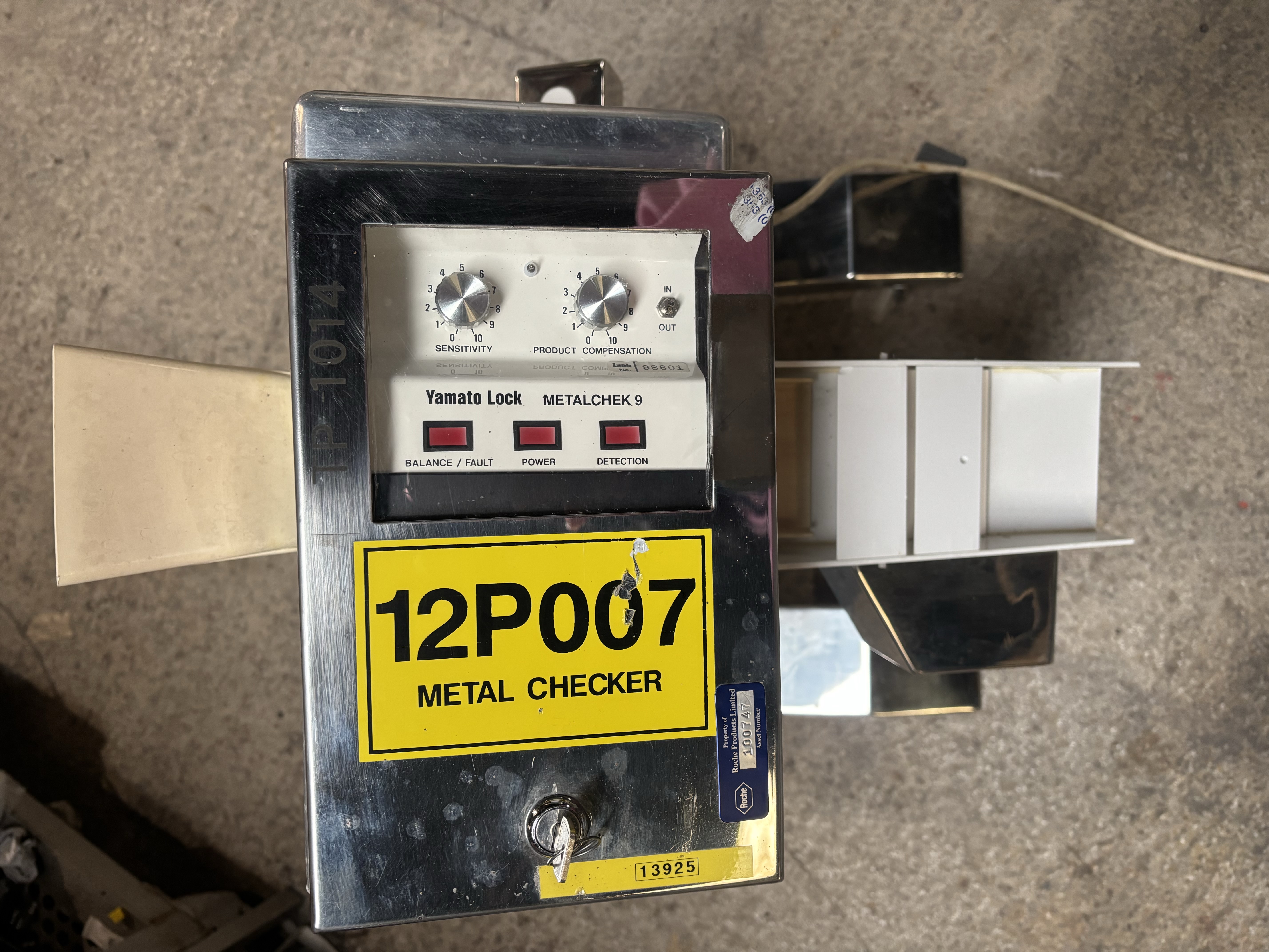 Used Yamato Lock Metal Detector 