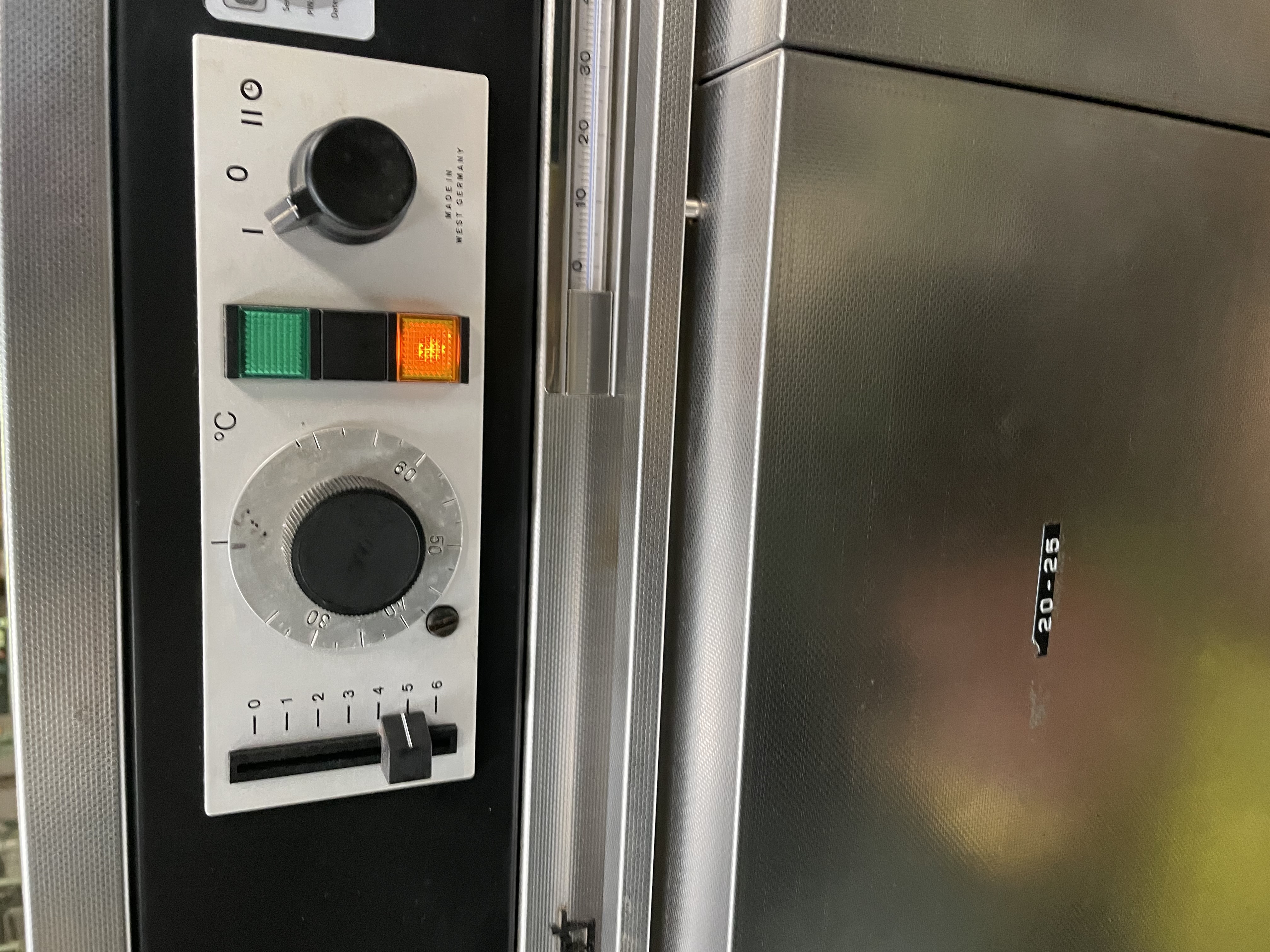 Used Memmert Incubator b40