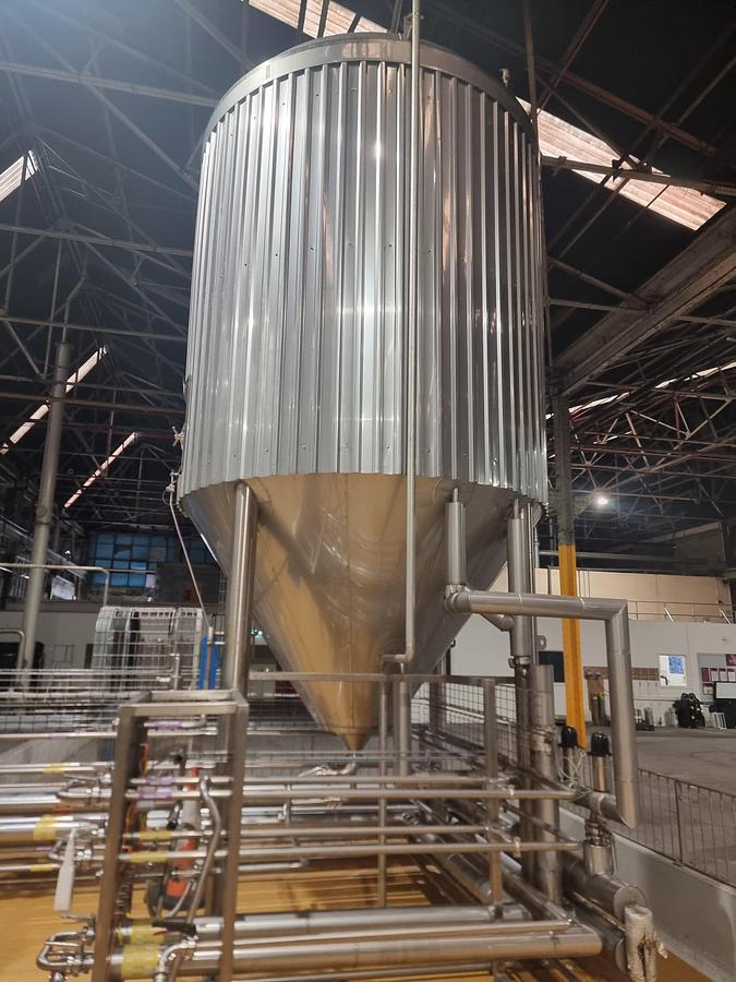 Used Ziemann Holvrieka 25,400 Ltr Fermentation Tanks