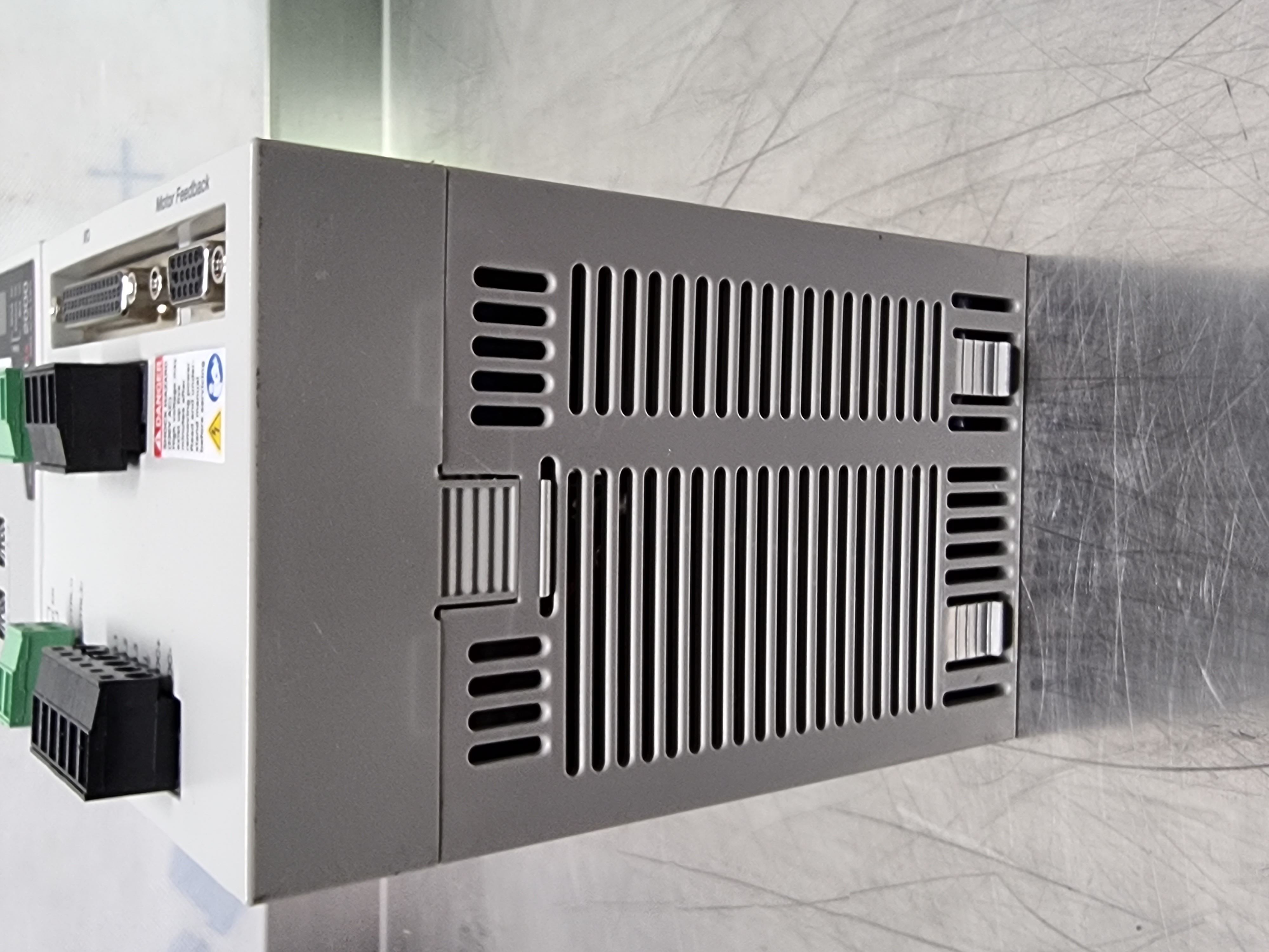 Used Allen Bradley 2093-AC05-MP5 | 2093 3kW/3A Integrated Axis Module