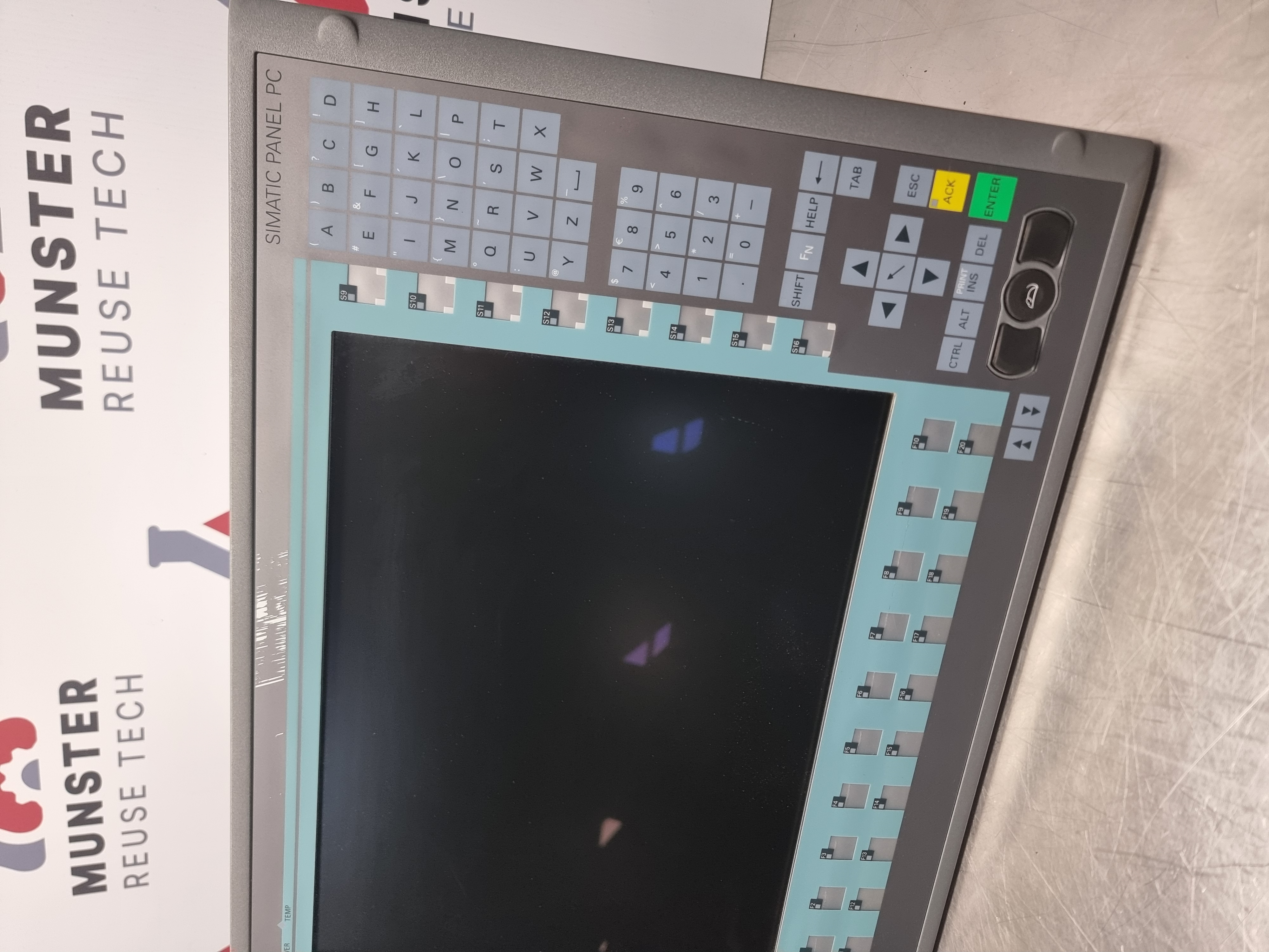 Used Siemens Simatic HMI IPC677C | 6AV7893-0BE00-1AB0 | Version: 14