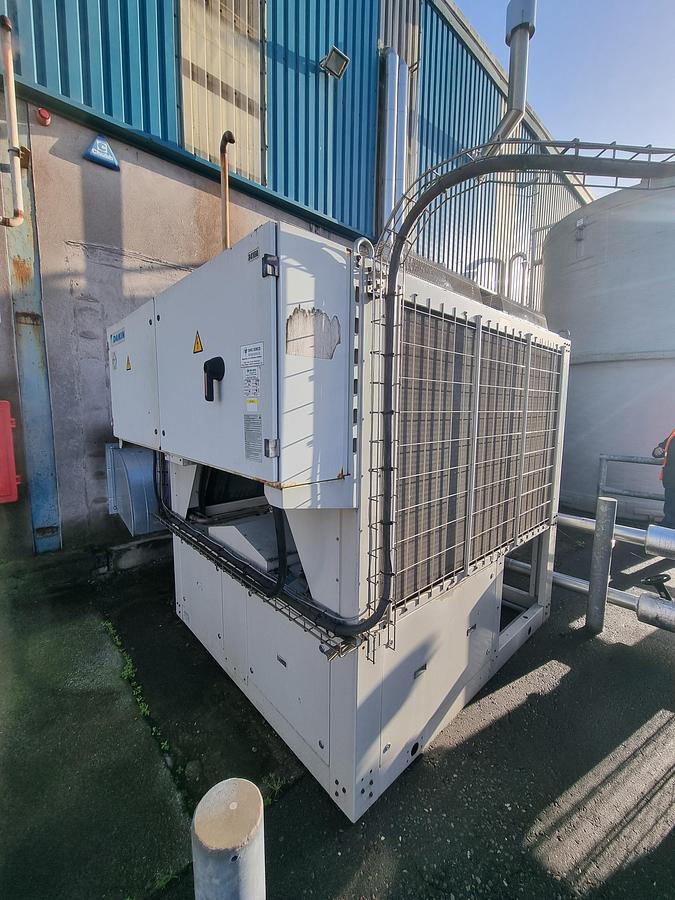 Used Daikin Applied Europe S.P.A. Chiller | EWAQ090G-XS018
