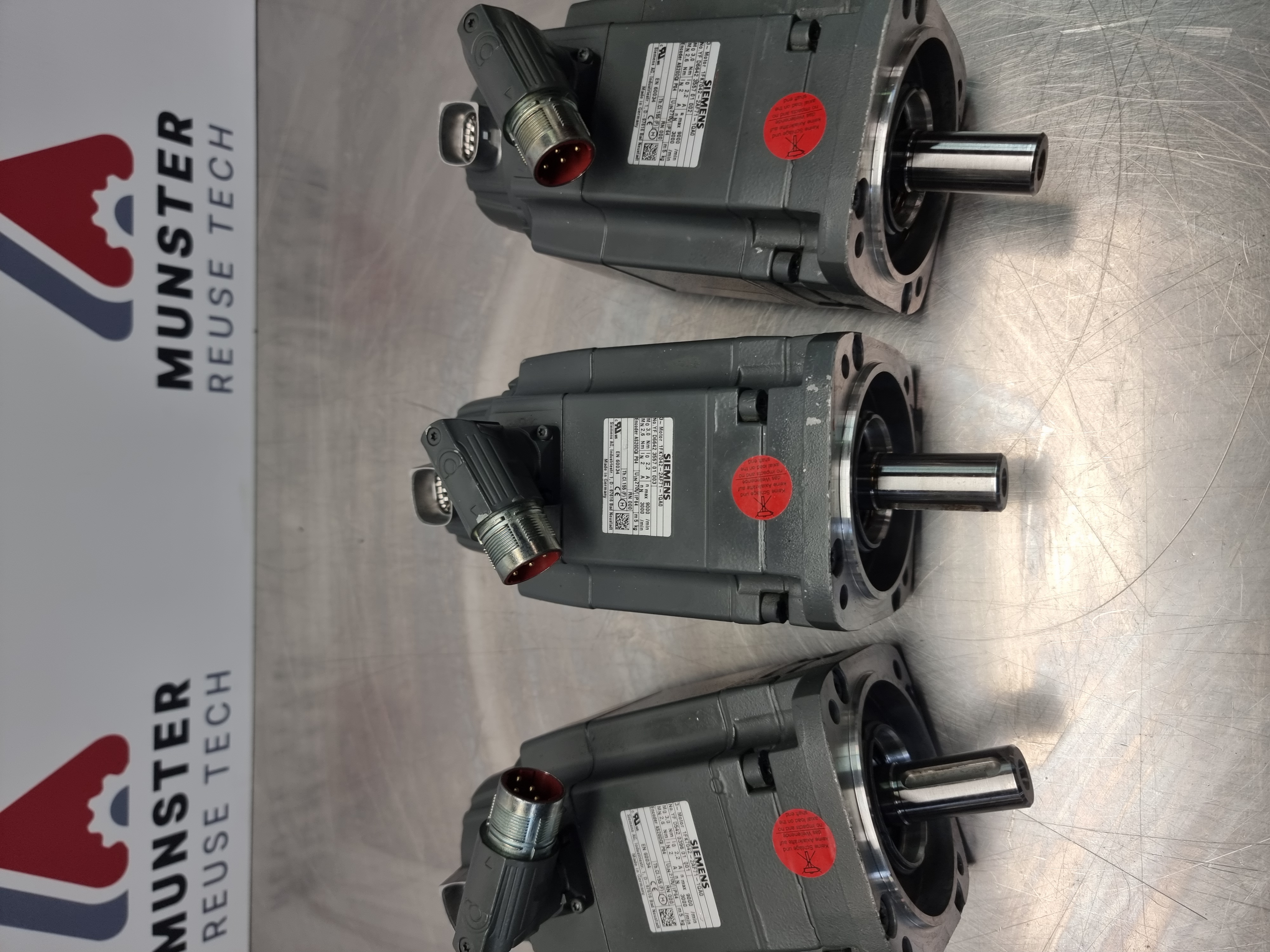 Used Siemens Simotics 1FK7042-2AF71-1QA1 Servo Motor