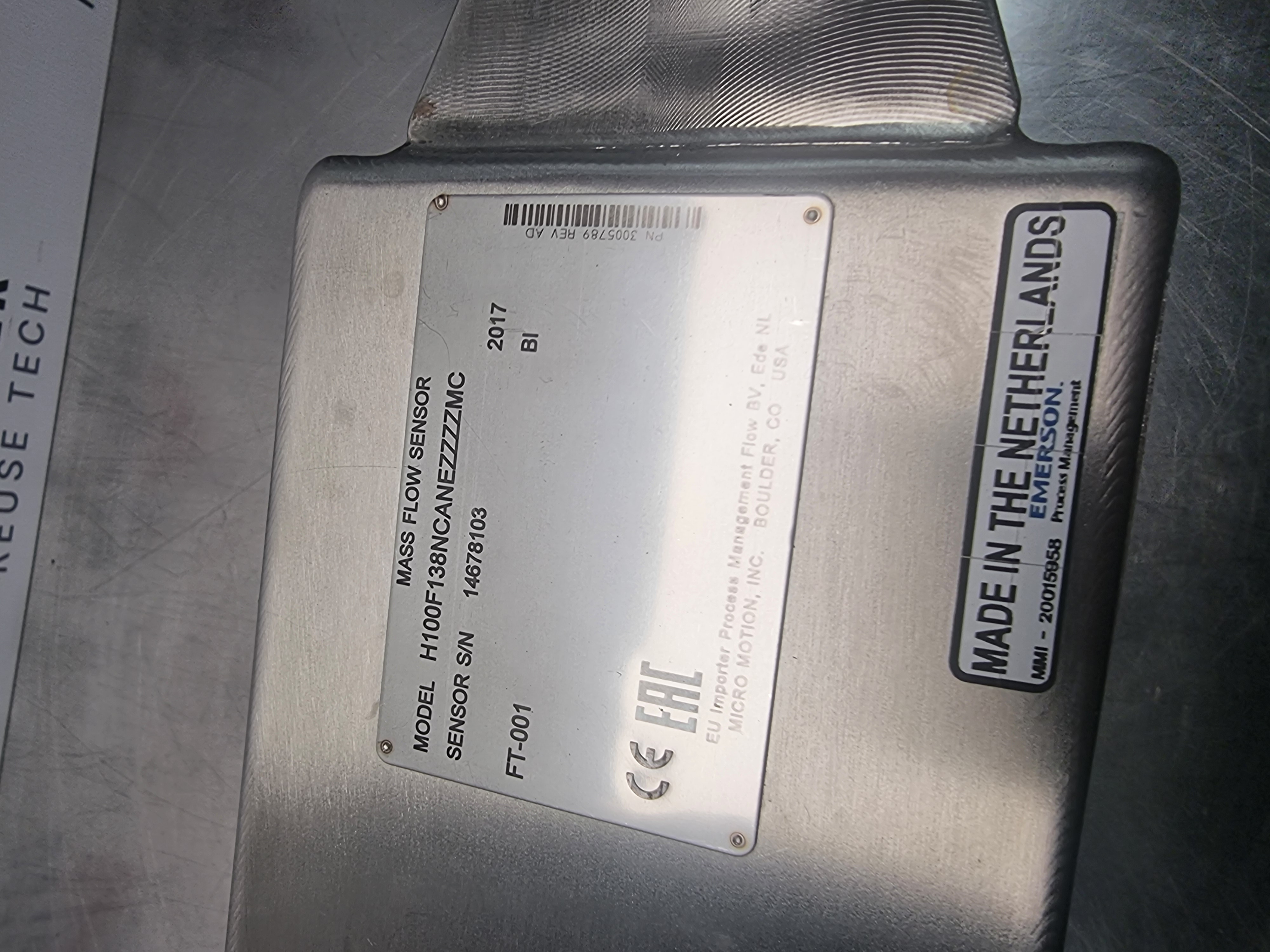 Used Micro Motion H100F138NCANEZZZZMC Mass Flow Sensor c/w 2700 Transmitter | 1" Tri Clamp