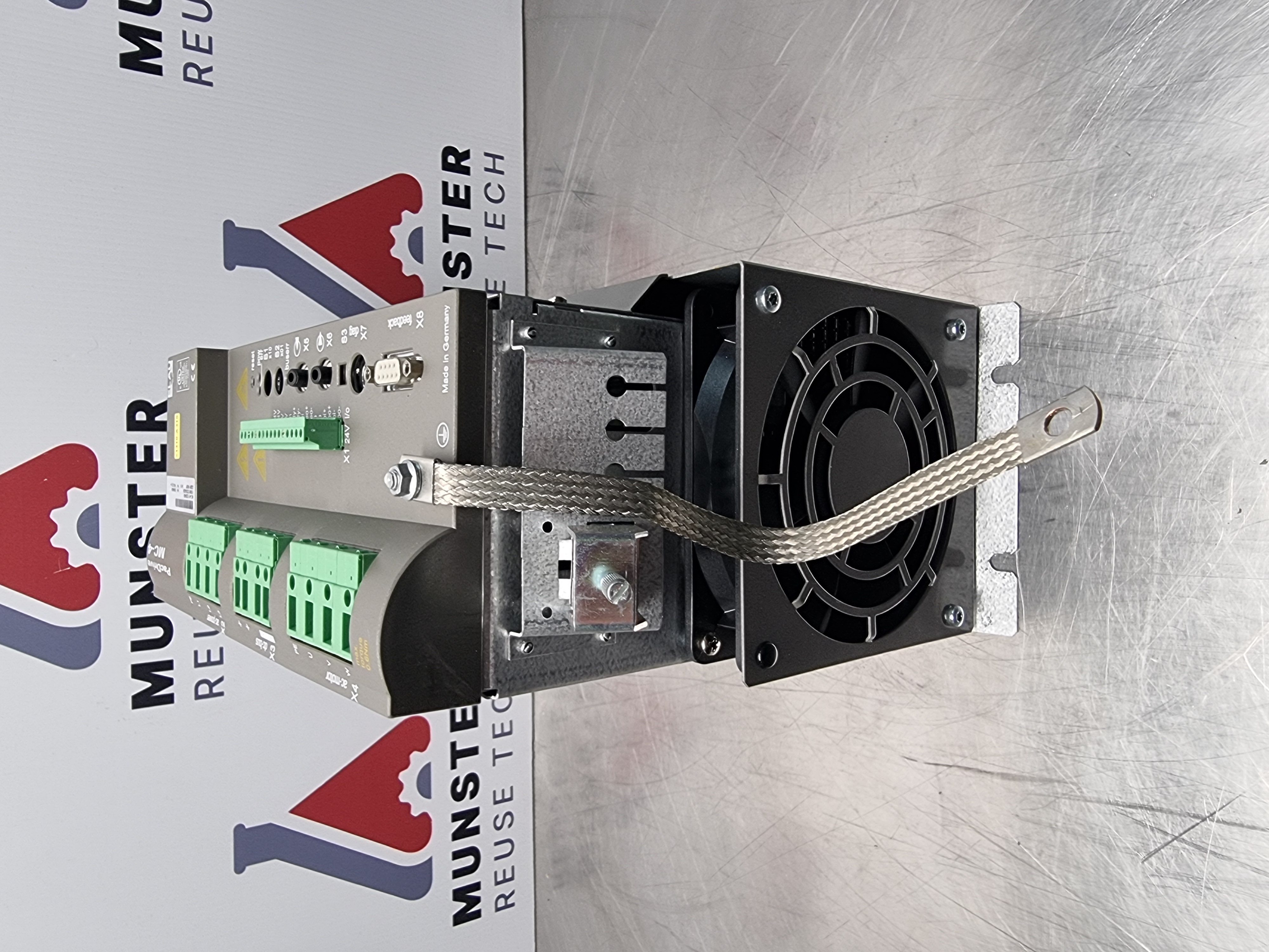 Used Schneider Elau Pac Drive MC-4/11/22/400 | VDM01D22AQ00 | FW: V00.22xx