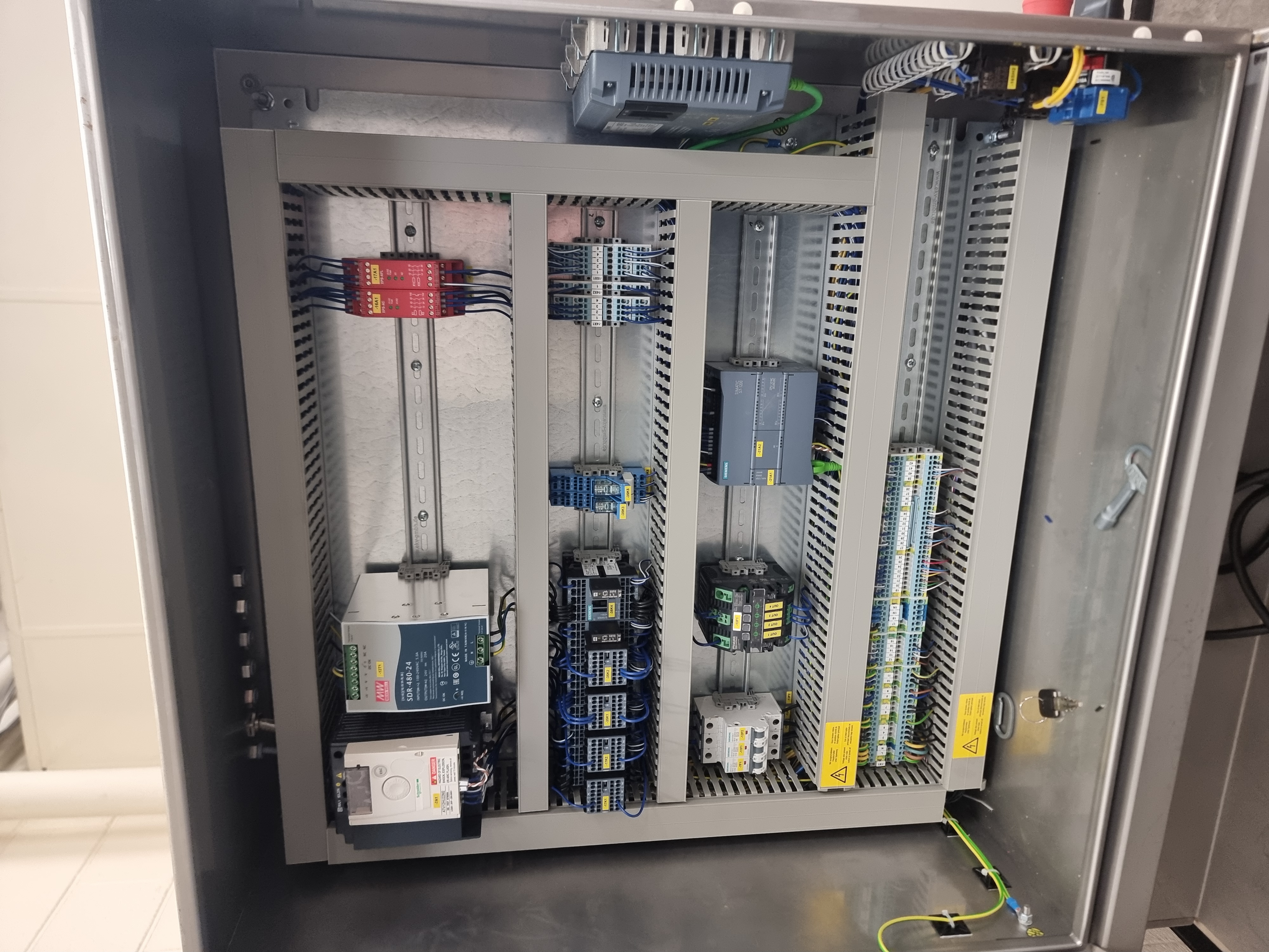 Used OTEC Precision Finishing Solutions DF80 Drag Finisher