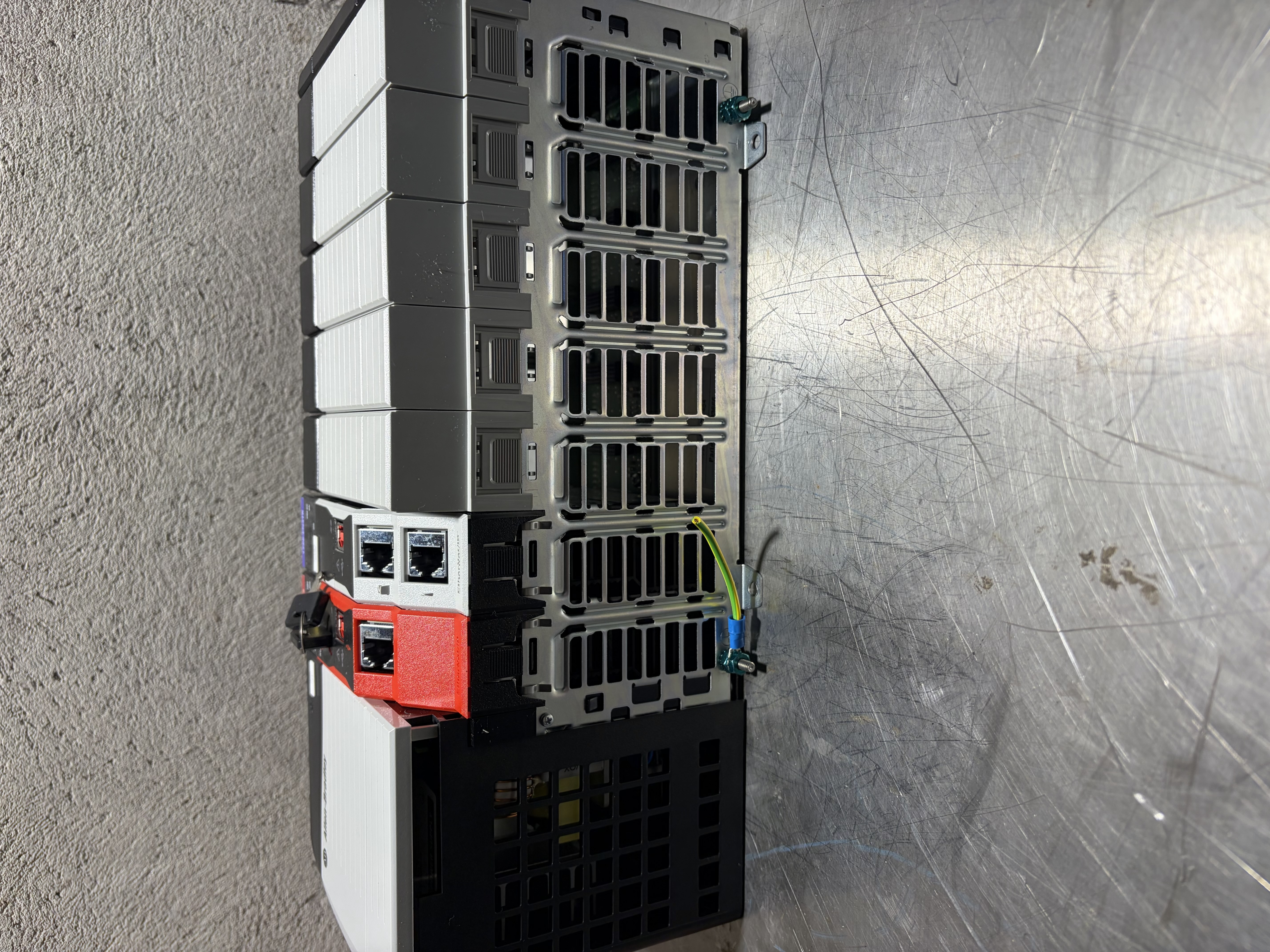 Used Allen Bradley 1783-BMS10CGL Stratix 5700 Ethernet Switch