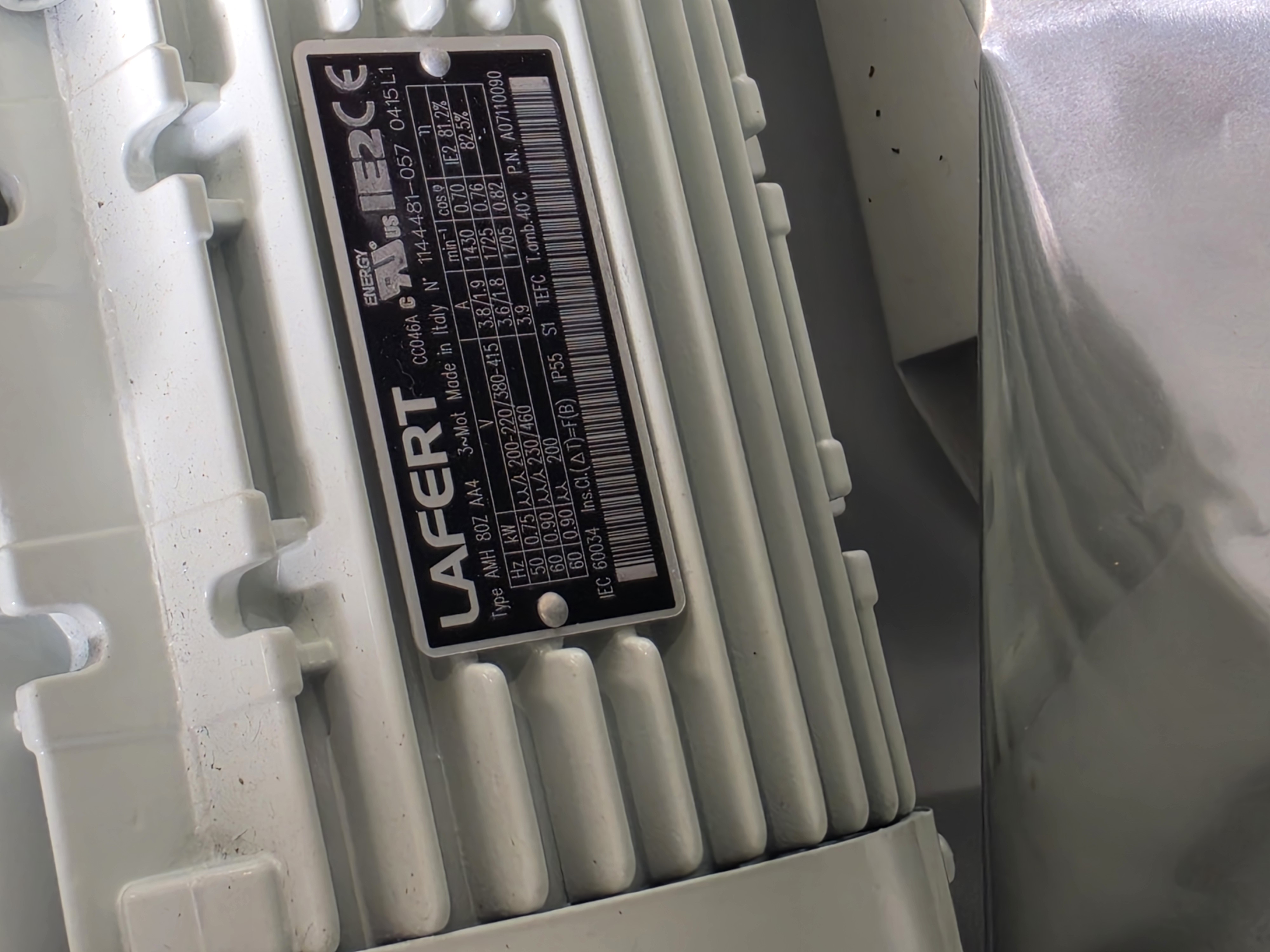 Used Edwards E2M28 Rotary Vane Vacuum Pump | 0.75KW