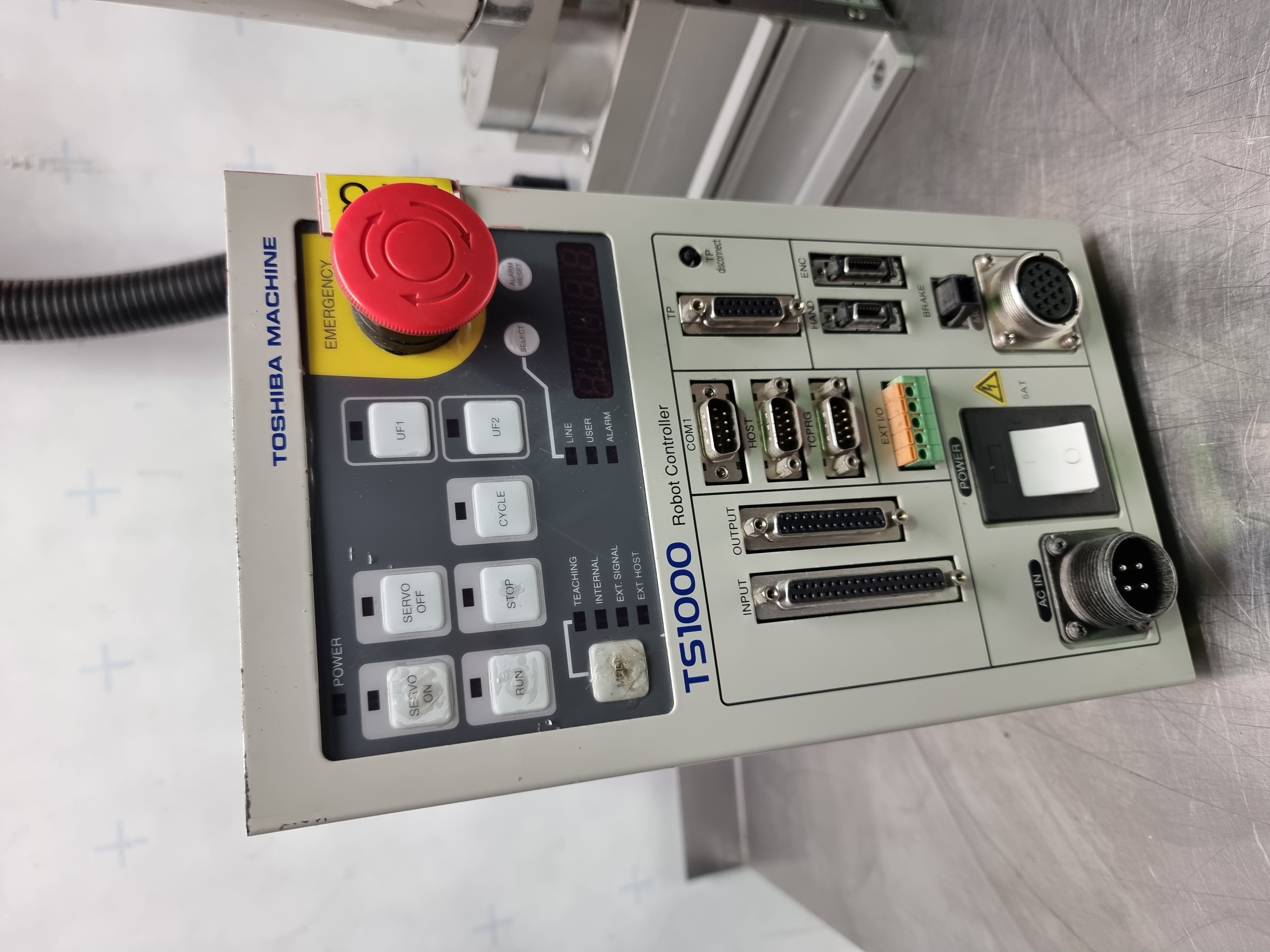 Used Toshiba TH250 Robot c/w Toshiba TS1000 Controller & TP1000 Teach Pendant