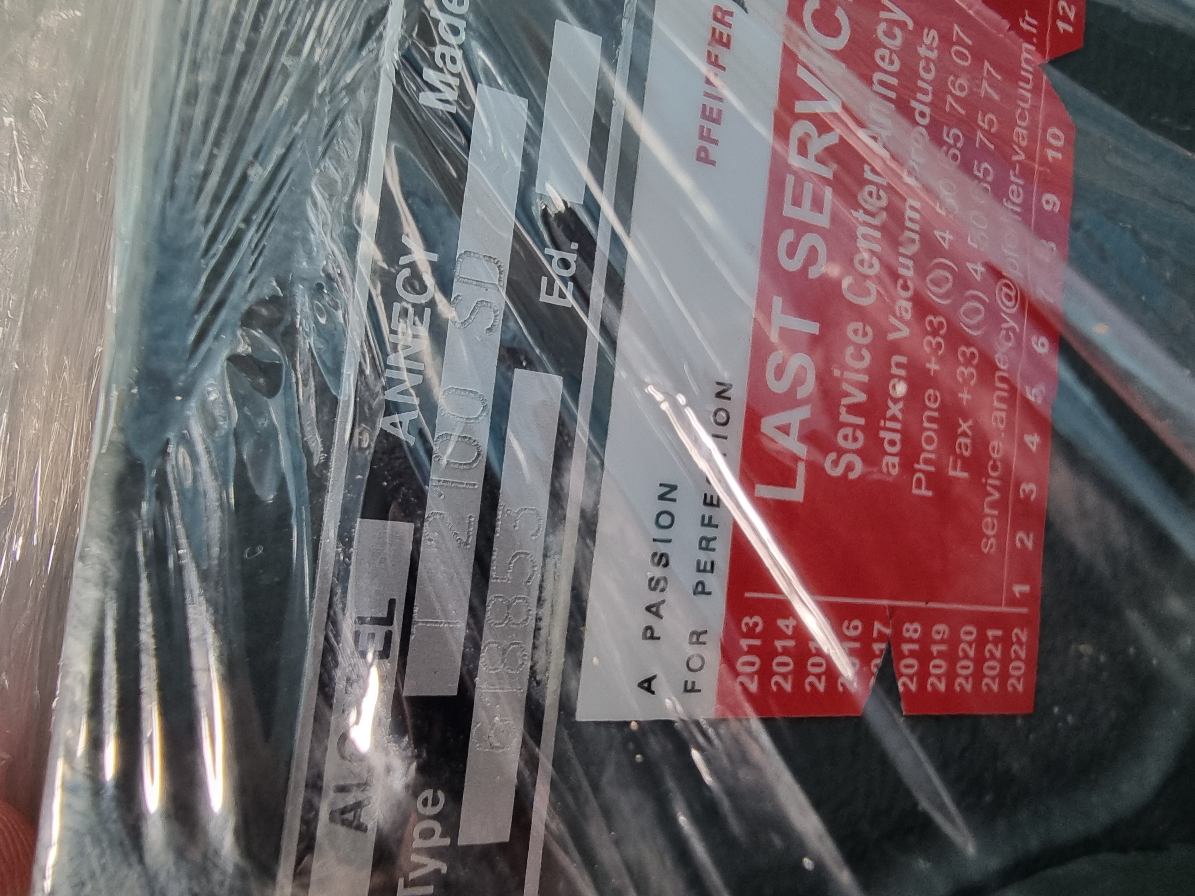 Used Alcatel T 2100 SD Rotary Vane Vacuum Pump