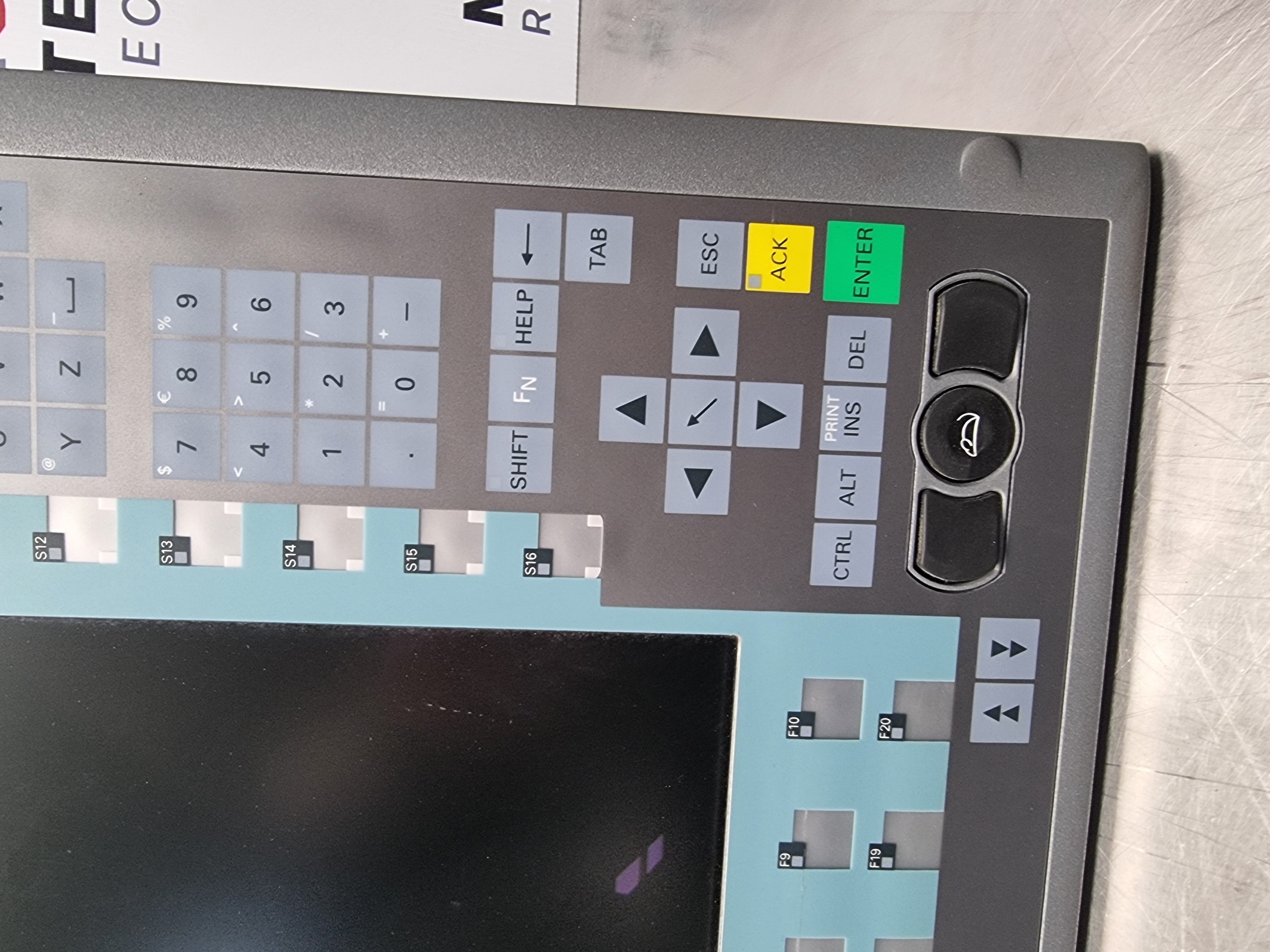 Used Siemens Simatic HMI IPC677C | 6AV7893-0BE00-1AB0 | Version: 14