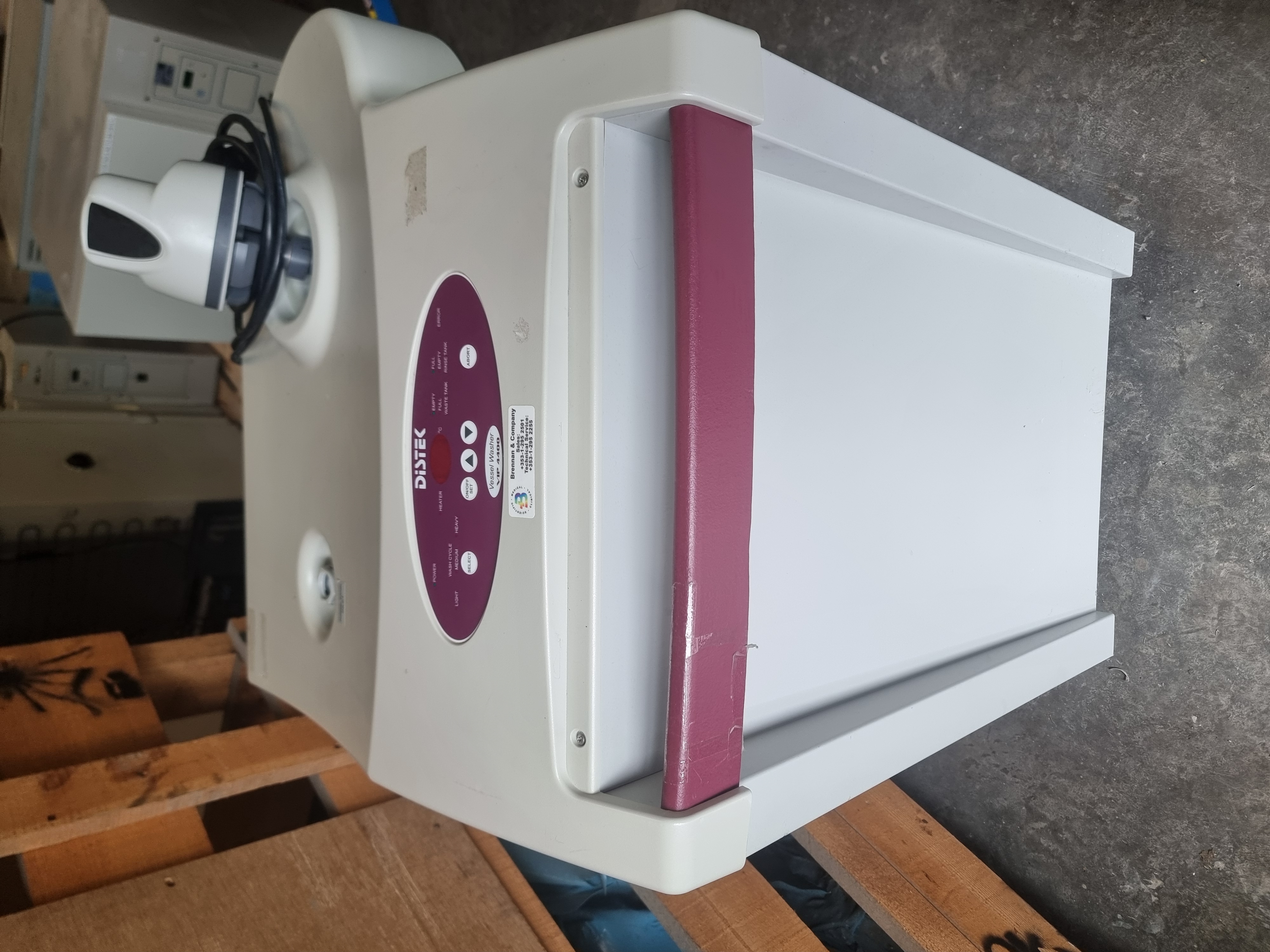 Used Distek VIP 4400 Dissolution Vessel Washer