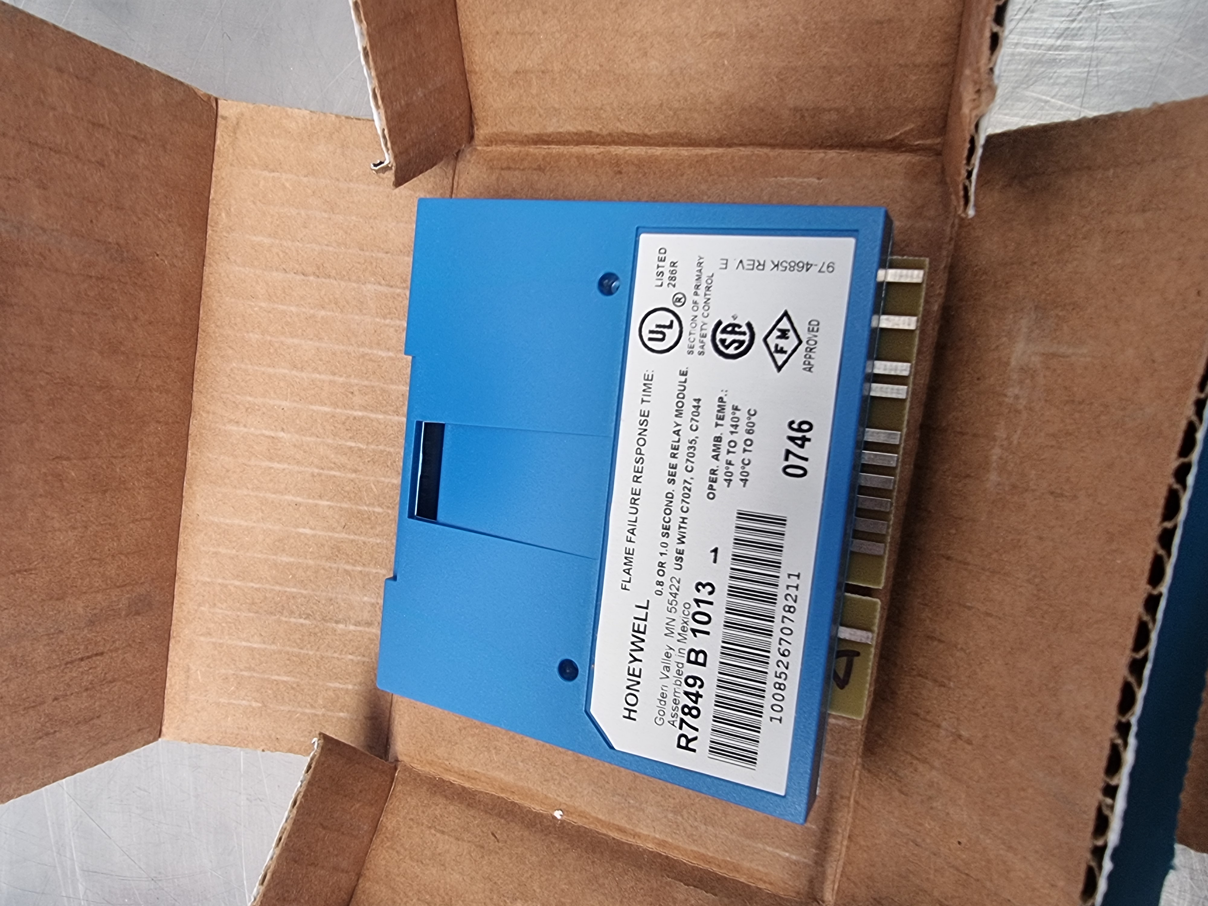 Used Honeywell EC7850 A1080 Burner Control C/W R7849 Flame Time Amplifier