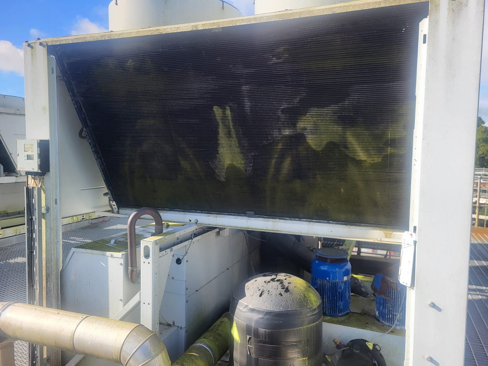 Used Carrier Aquasnap 30RBP Chiller | P/N: 30RBP-520-0119-PE