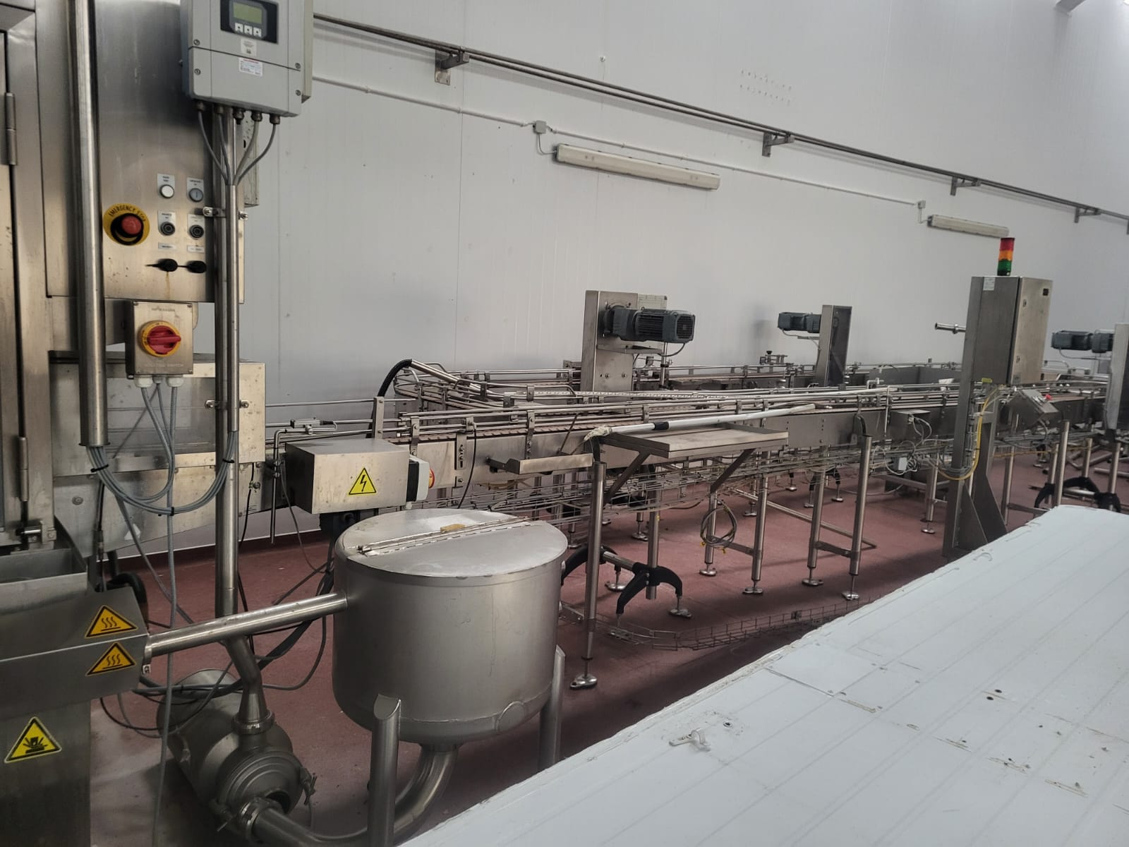Used ELOPAK Shikoku S-PS60EC Carton Filling Machine | Year 2016