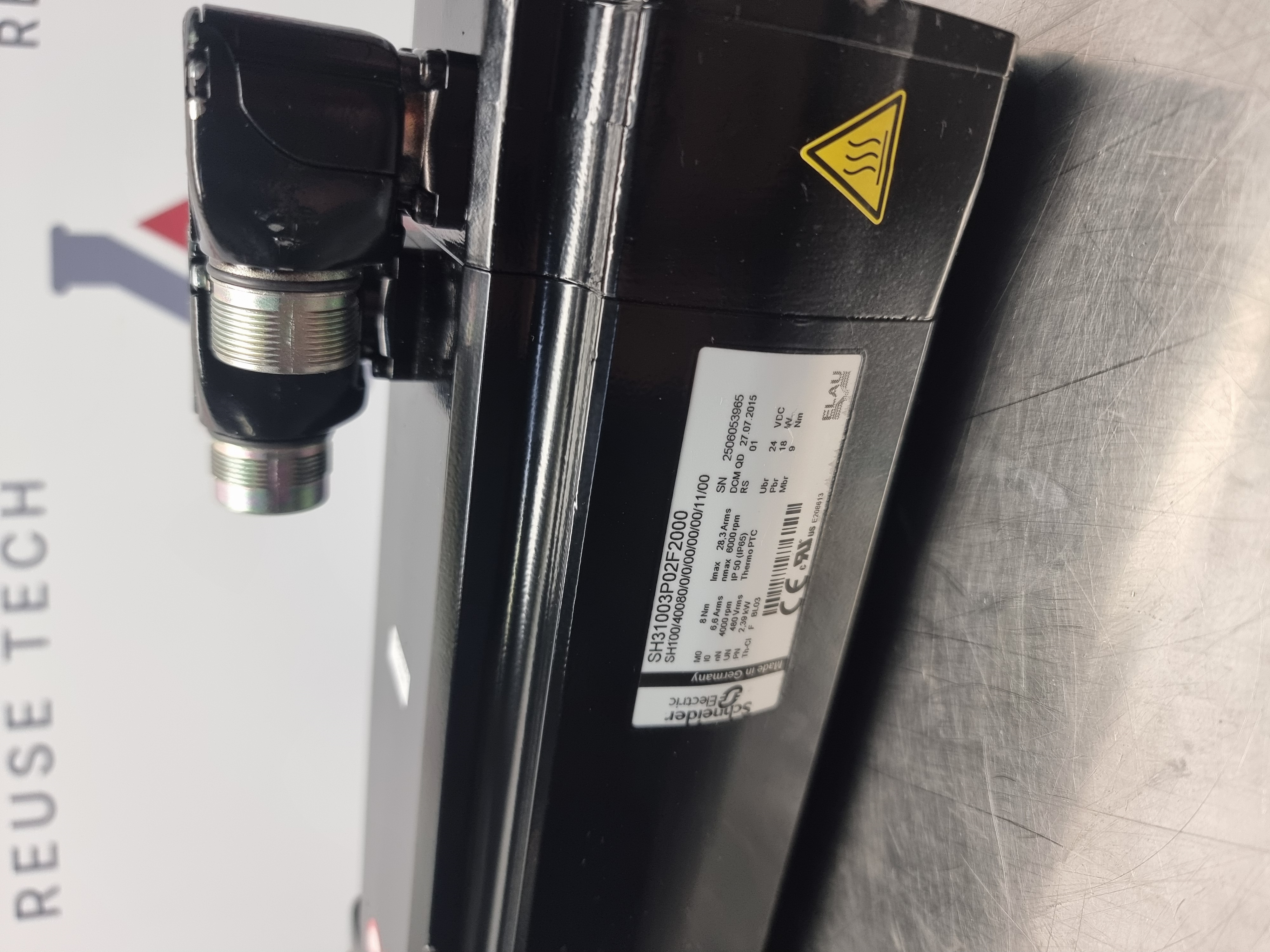 Used Schneider Elau SH31003P02F2000 Servo Motor | SH10040080/0/0/00/00/00/11/00