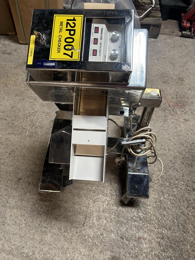 Used Yamato Lock Metal Detector 