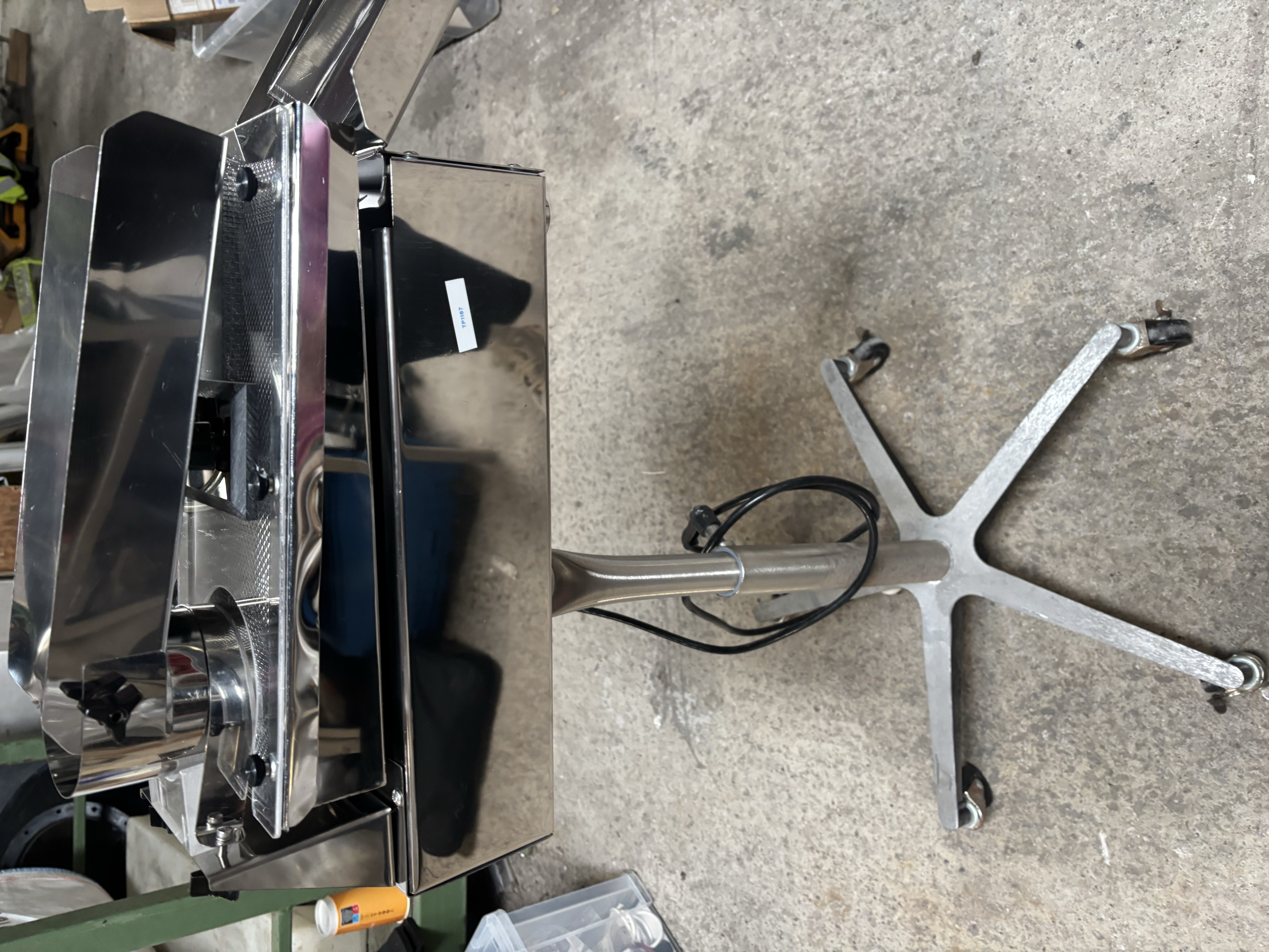 George Nutting Co. AV-100 Tablet Deduster