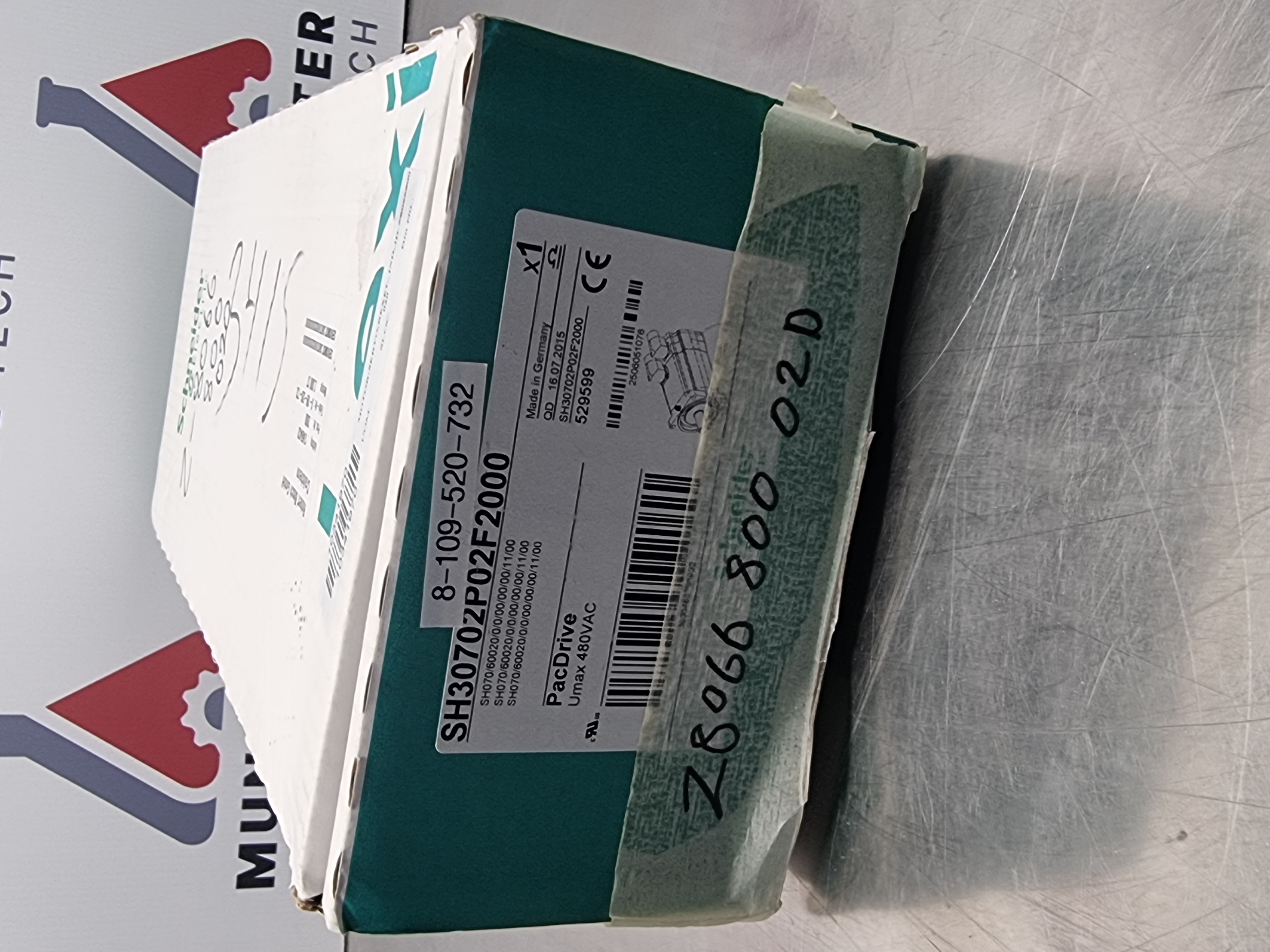 Schneider Elau SH30702P02F000 Servo Motor | SH07/60020/0/0/00/00/00/11/00